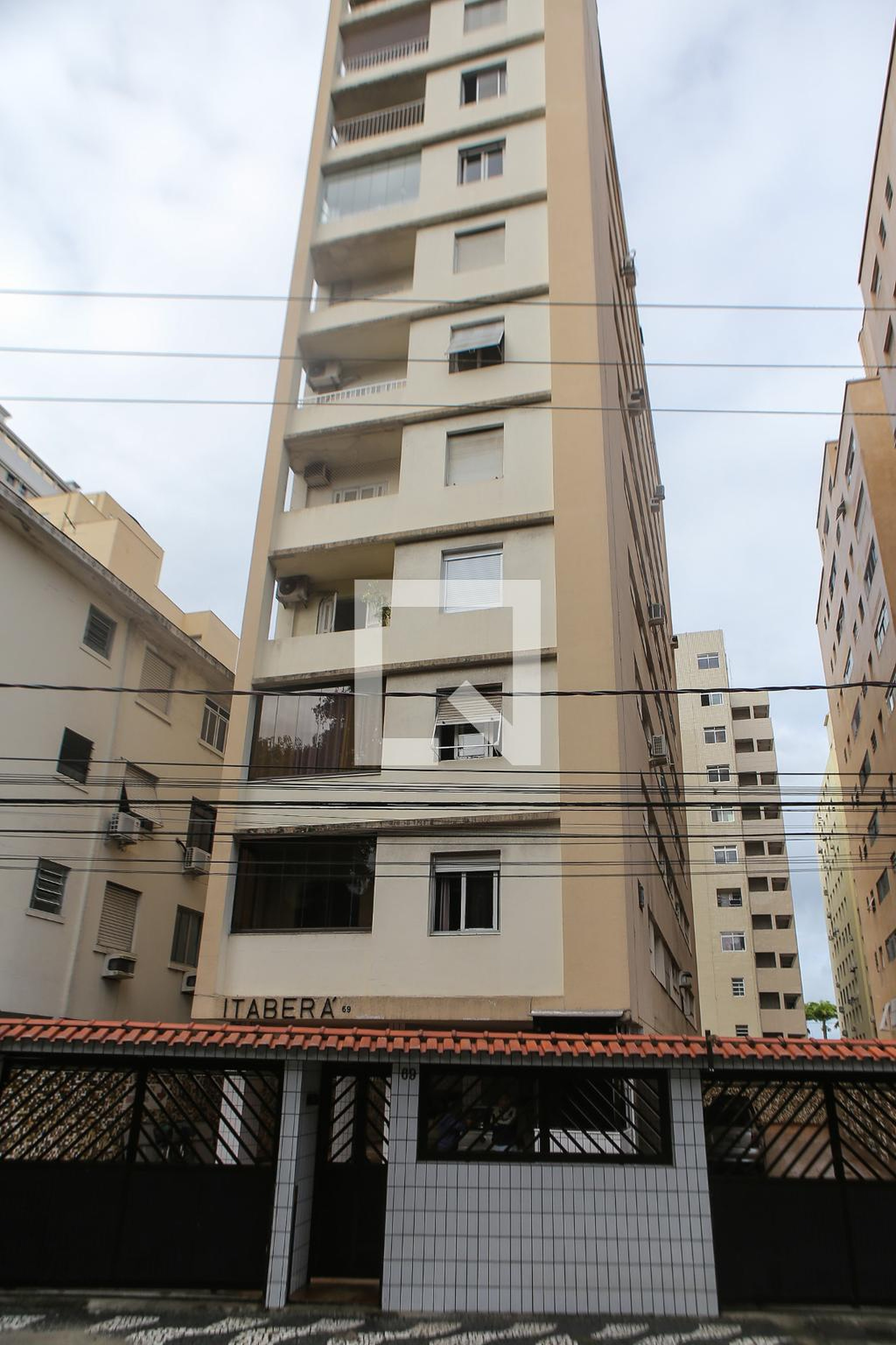 Fachada Condomínio em Praça Washington, 69