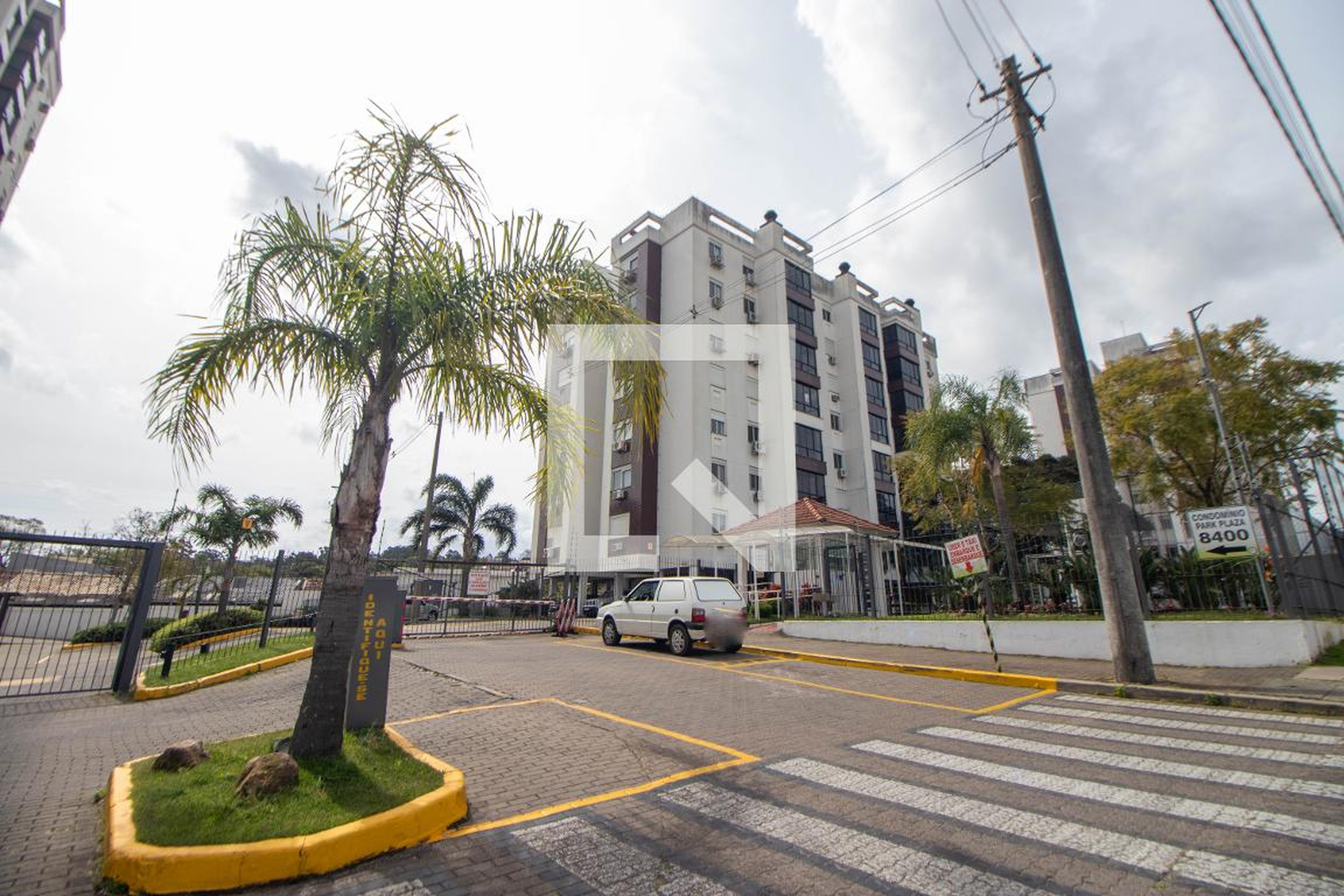 Fachada do Condomínio Condomínio Park Plaza