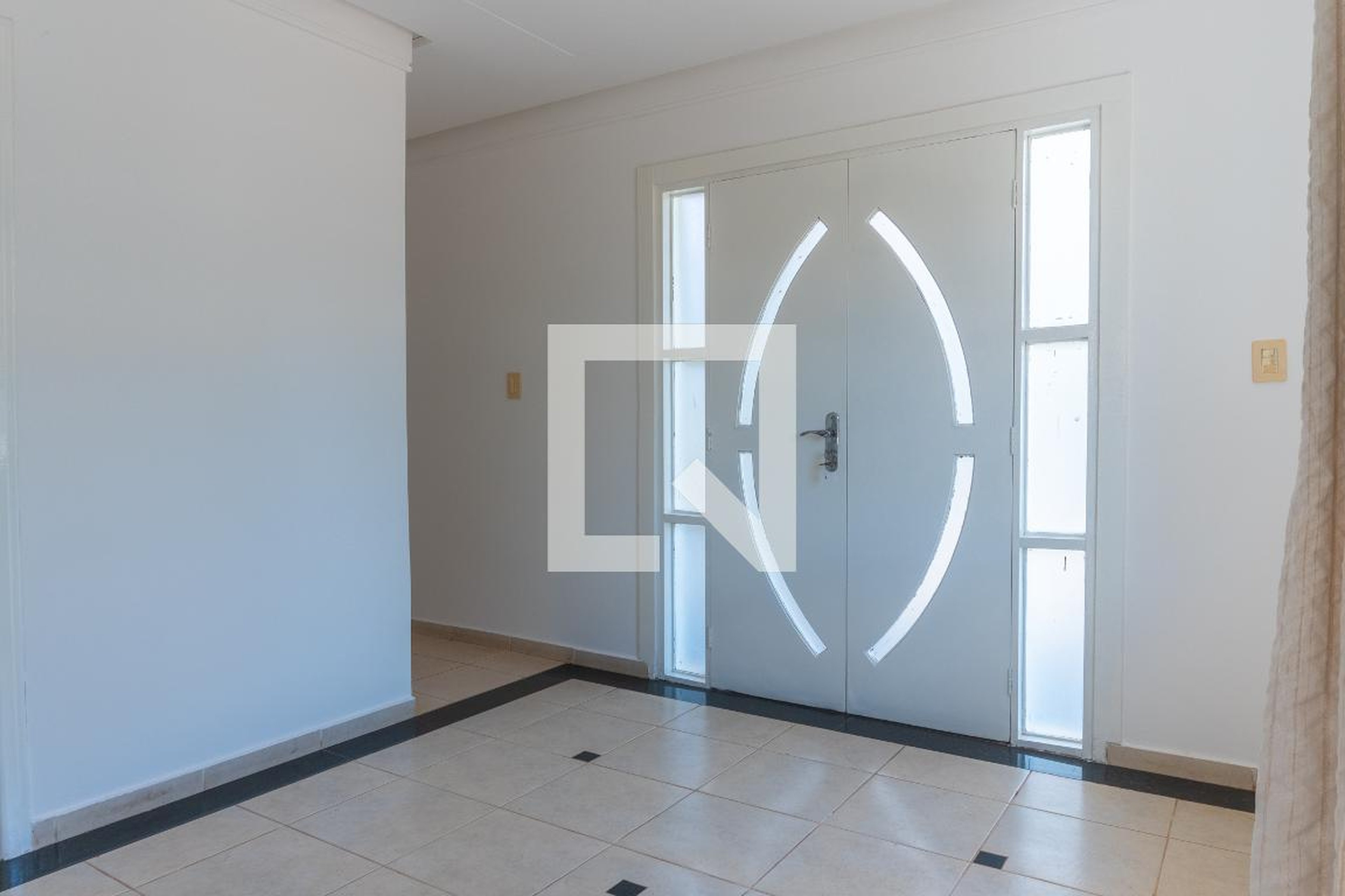 Hall Condomínio em SMPW Q 3 CJ 6 LT 3, s/n