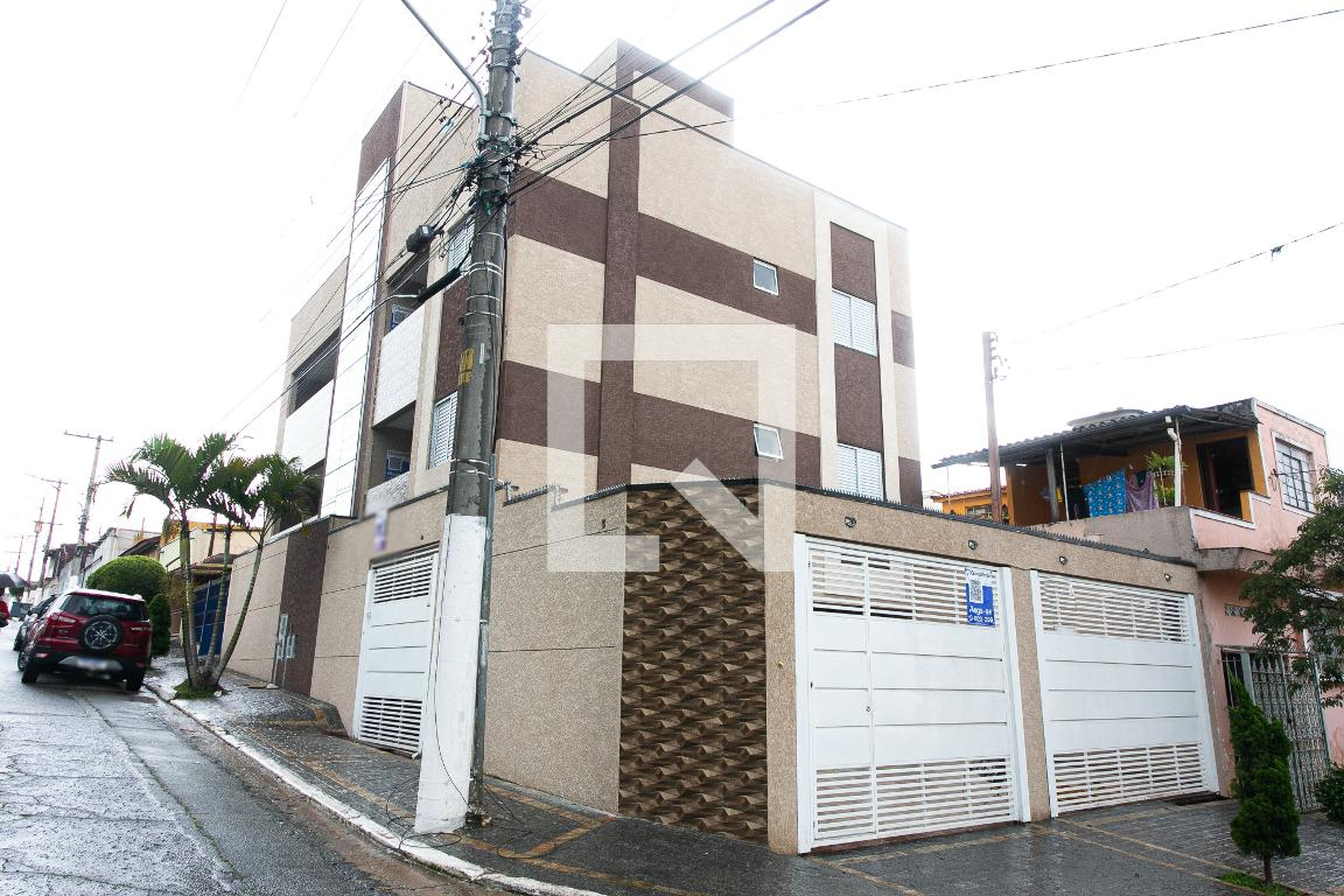 Fachada do Condomínio Condomínio em Rua Alda Vieira, 110