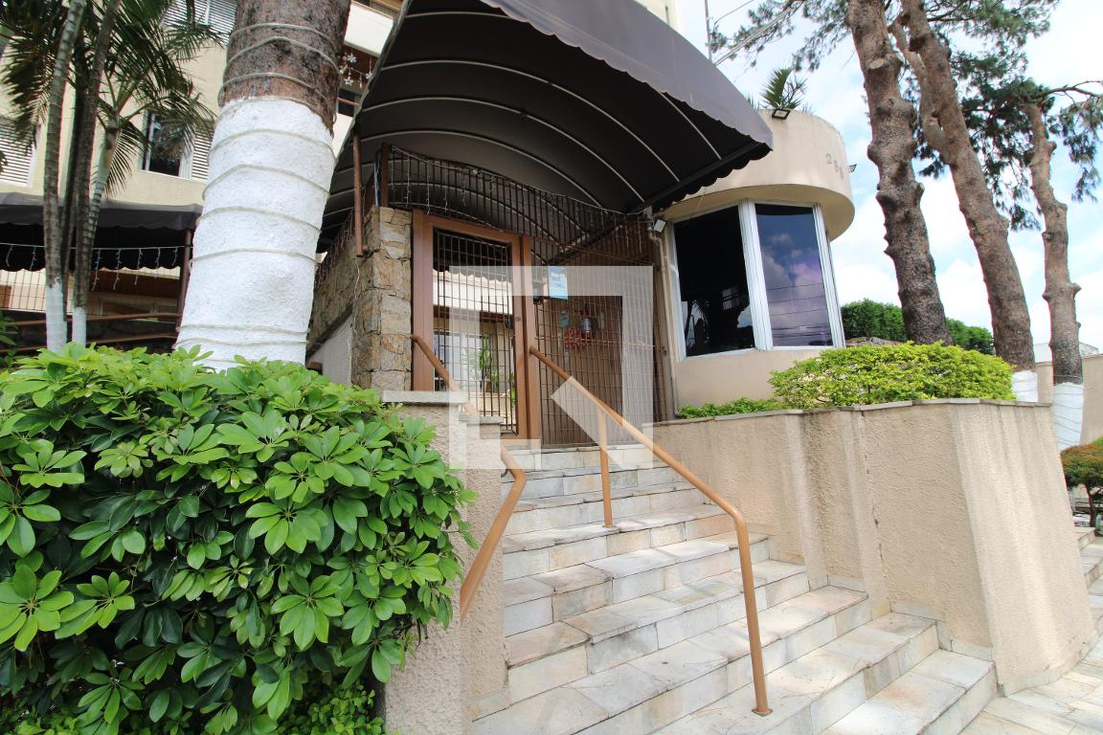 Fachada Residencial Villa Flora