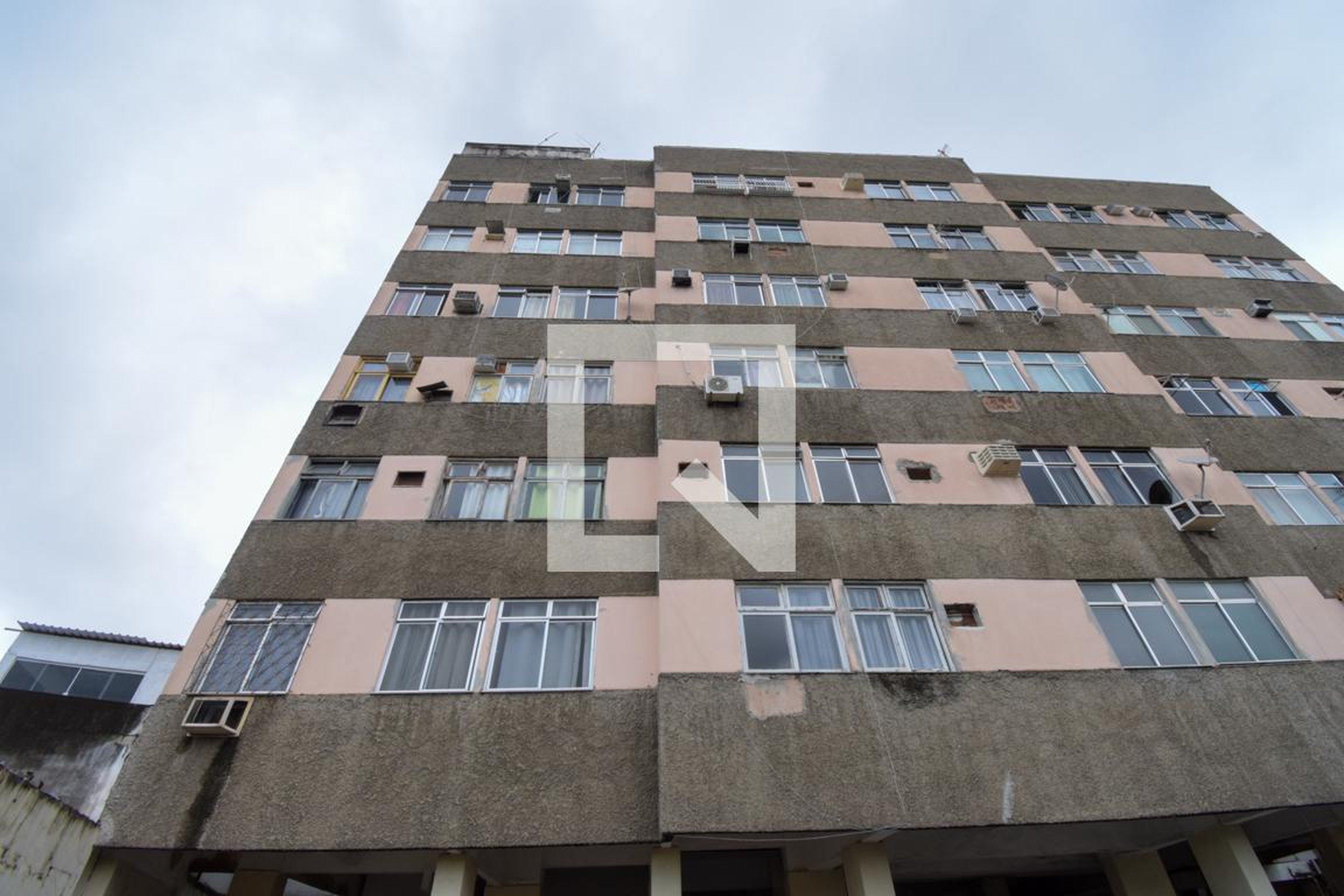 Fachada do Condomínio Edifício Sargento Max Wolff