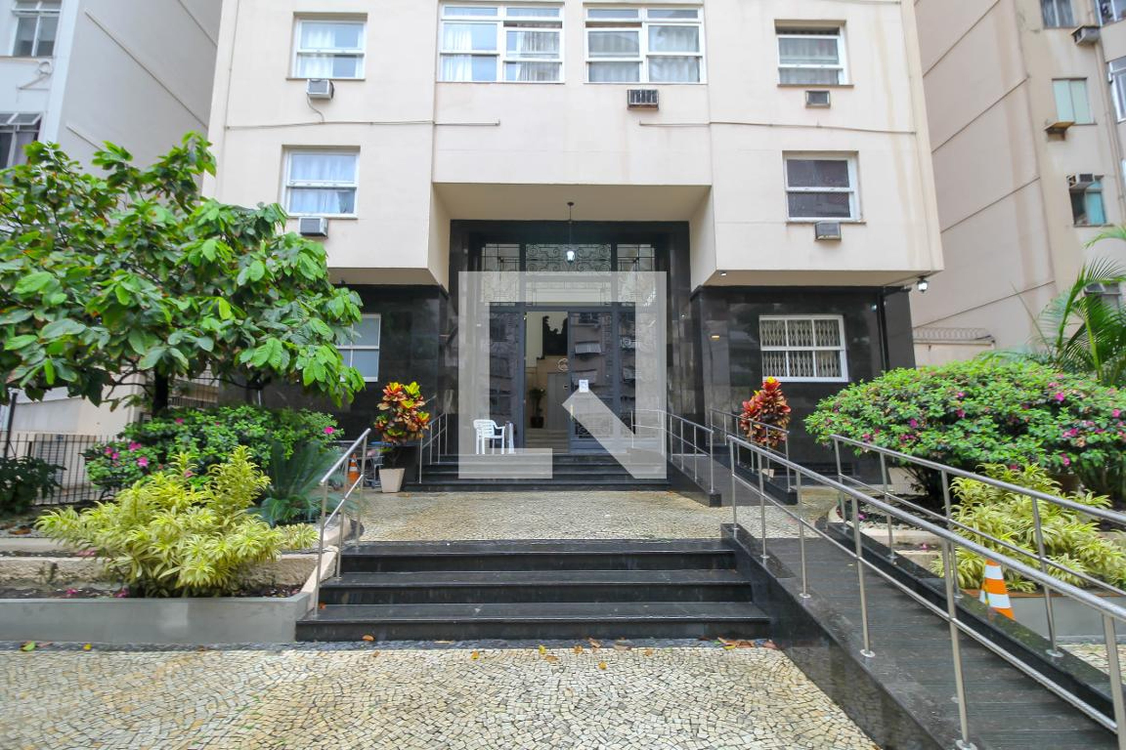 Área Externa - Edifício dos Bancários