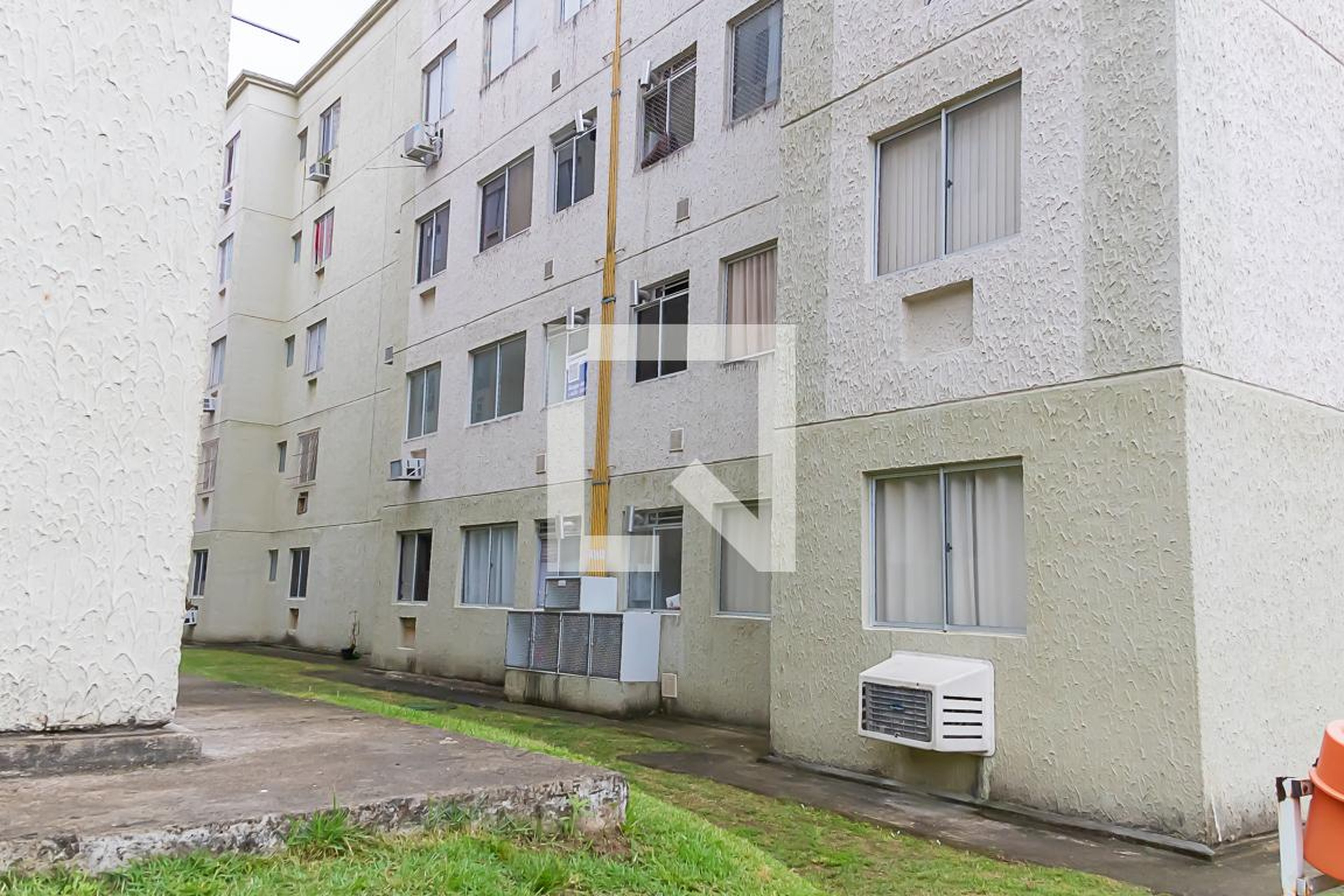 Fachada Condomínio em Rua da Pátria, 0