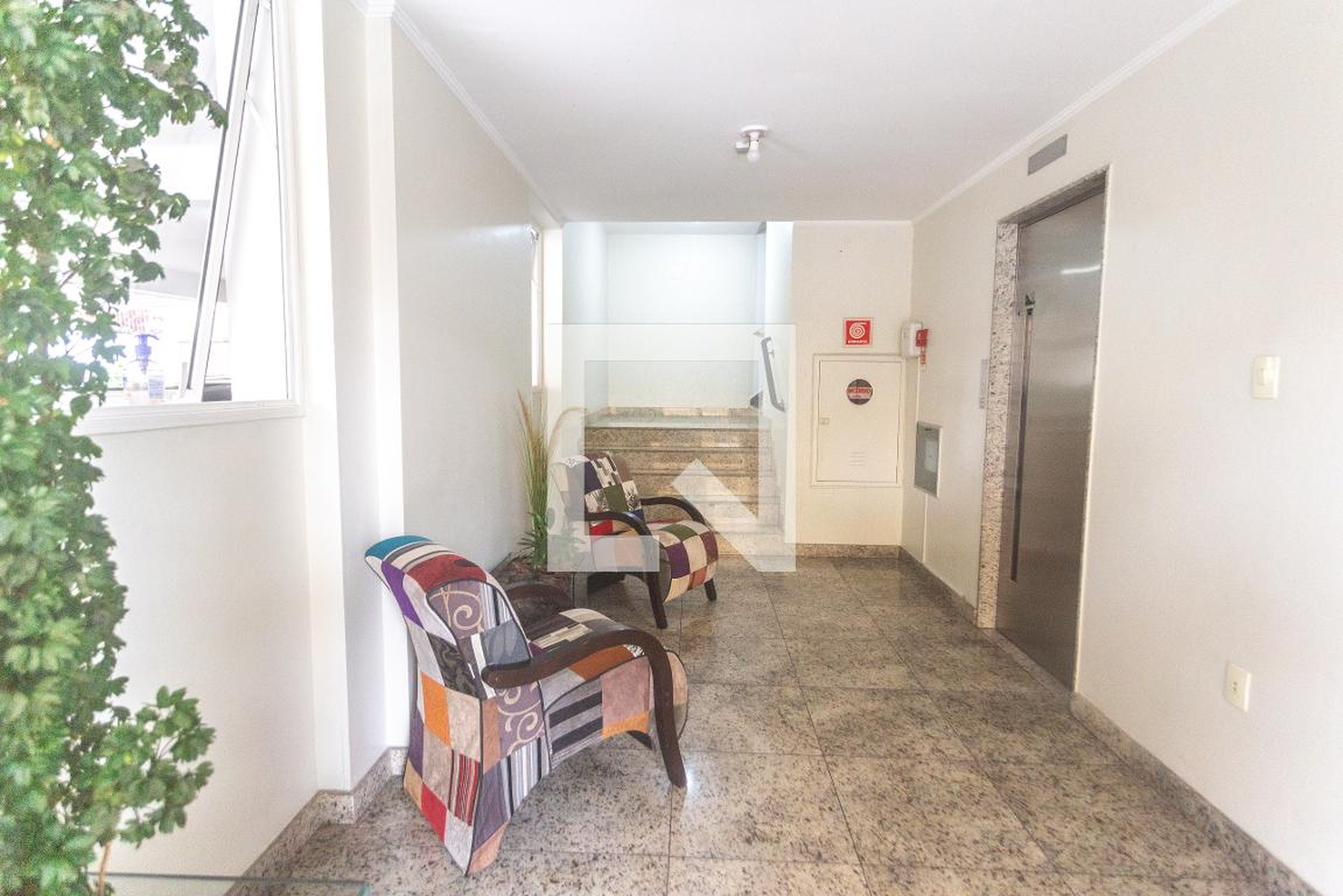 Hall - Edifício Gladiolos