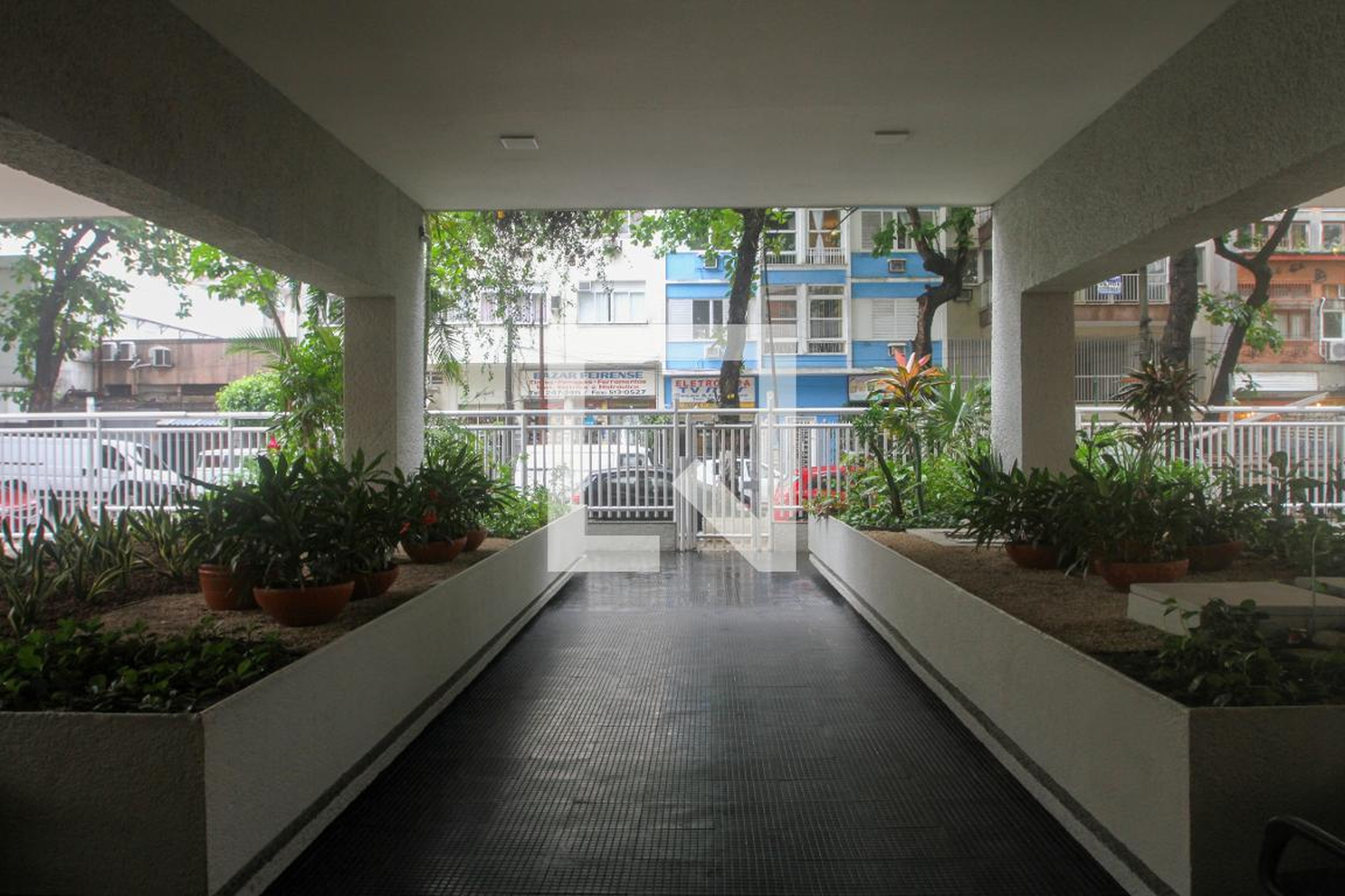 Entrada do Prédio - Edifício Quati