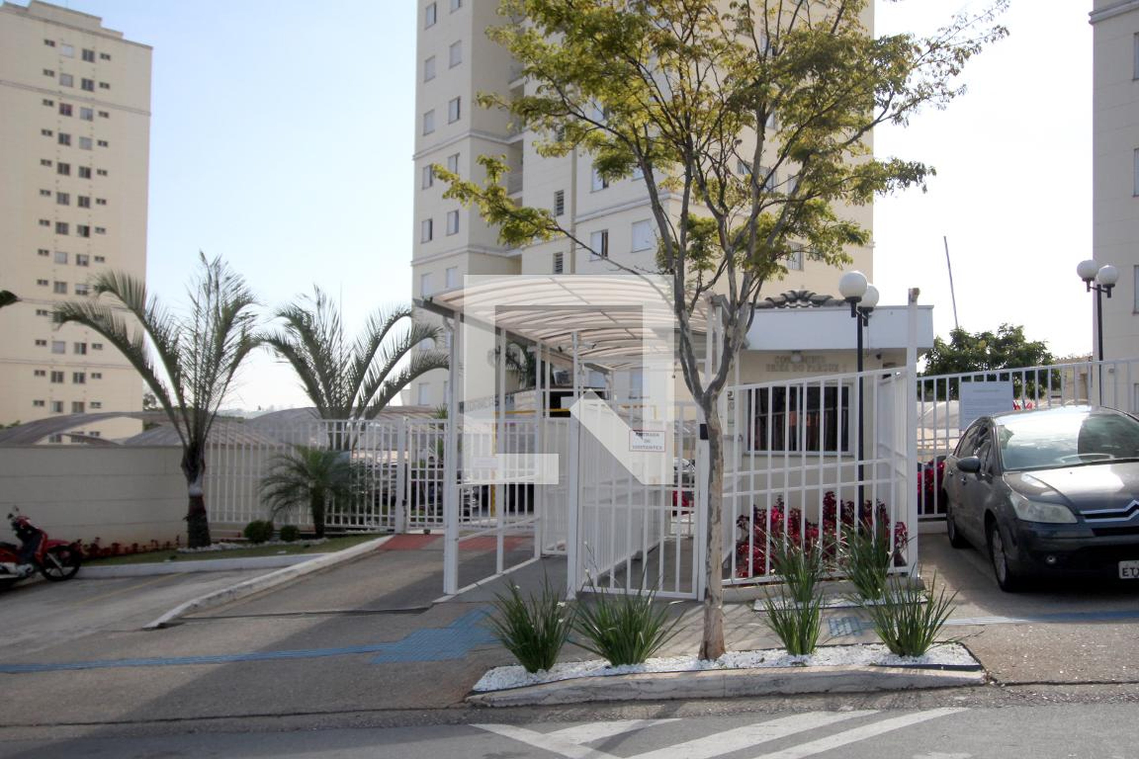 Fachada do Condomínio Condomínio Brisa do Parque I