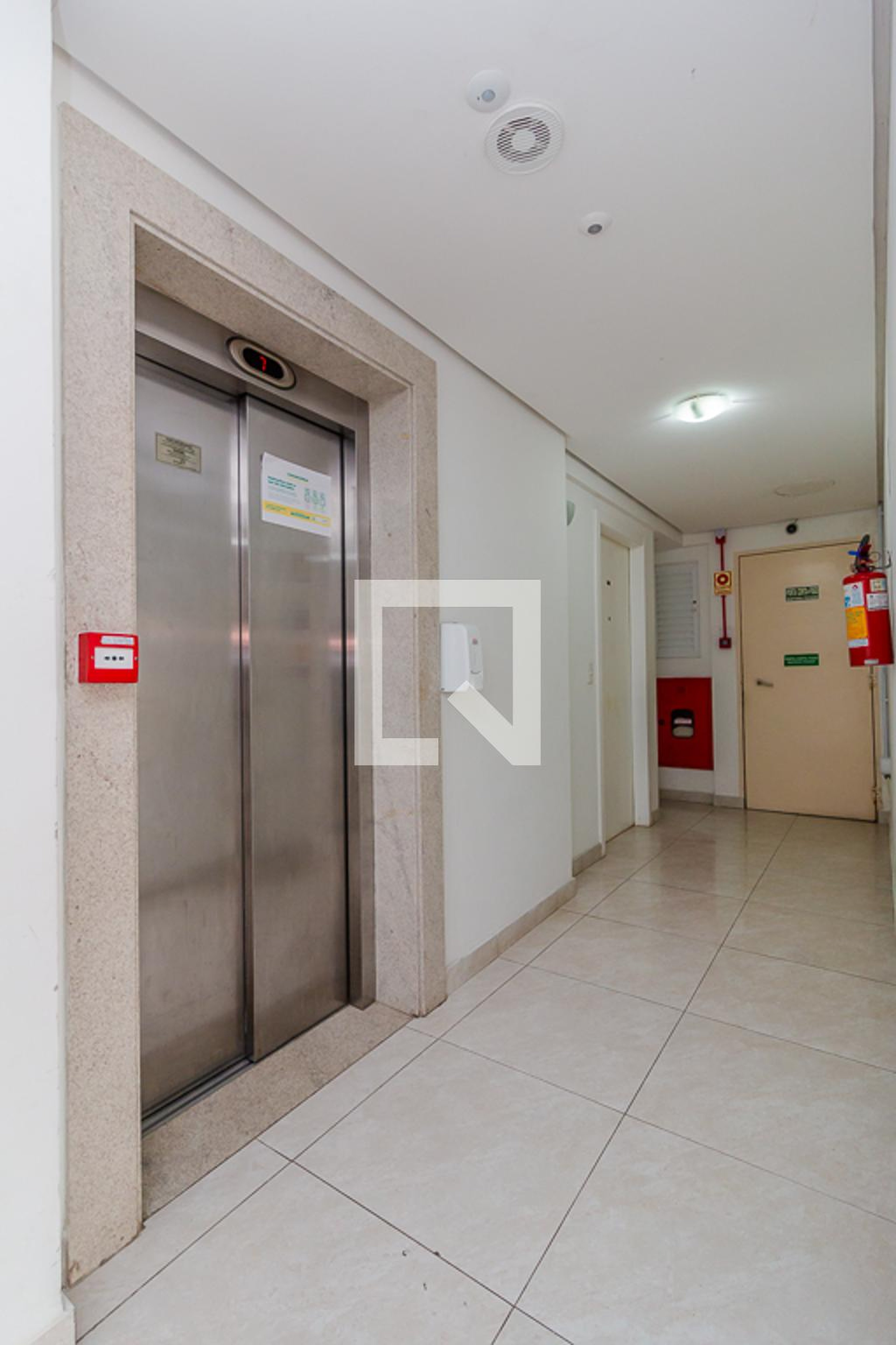 Elevador - Edifício Sweet Home