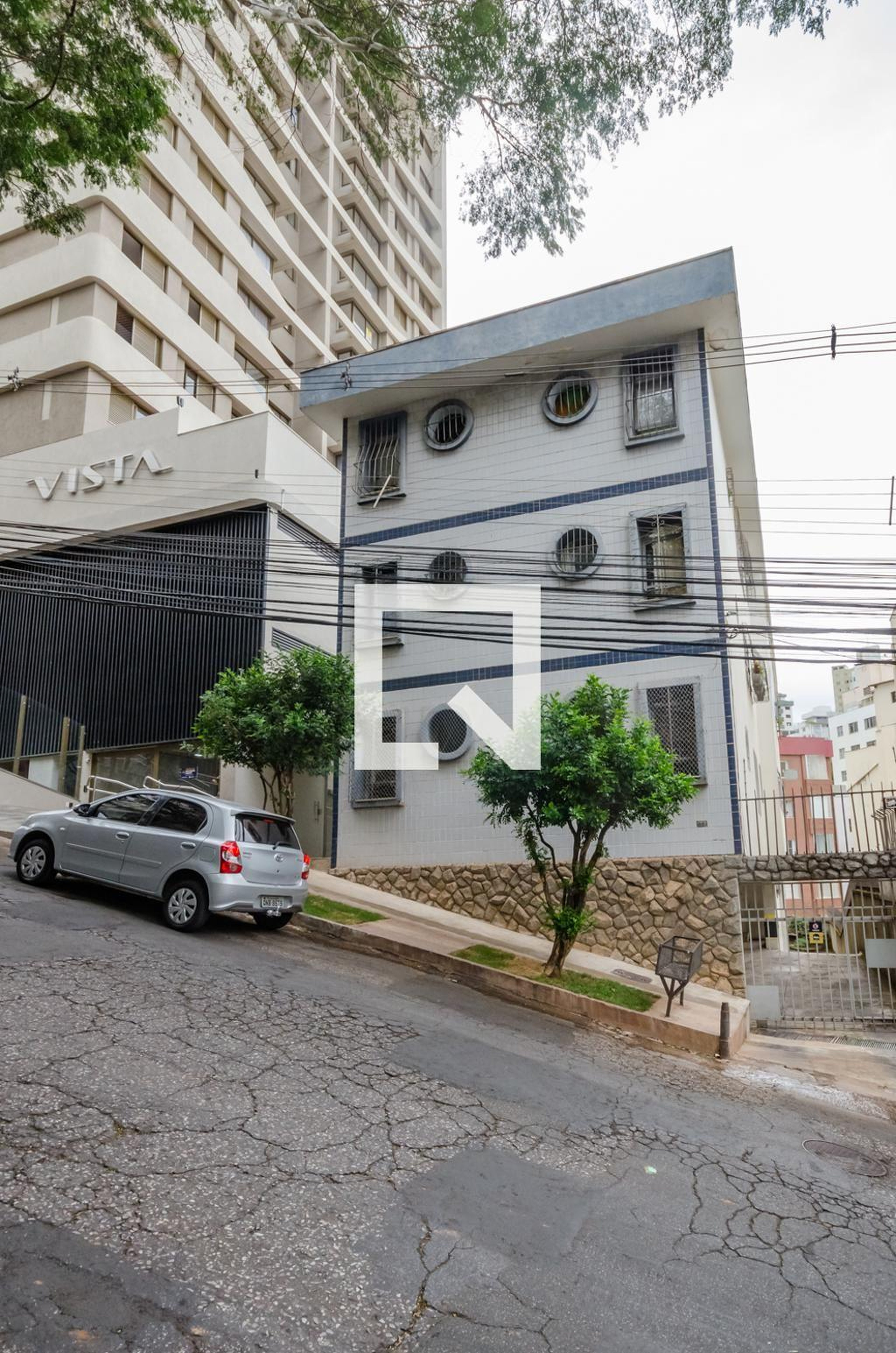 Fachada Condomínio em Rua Conselheiro Andrade Figueira, 22