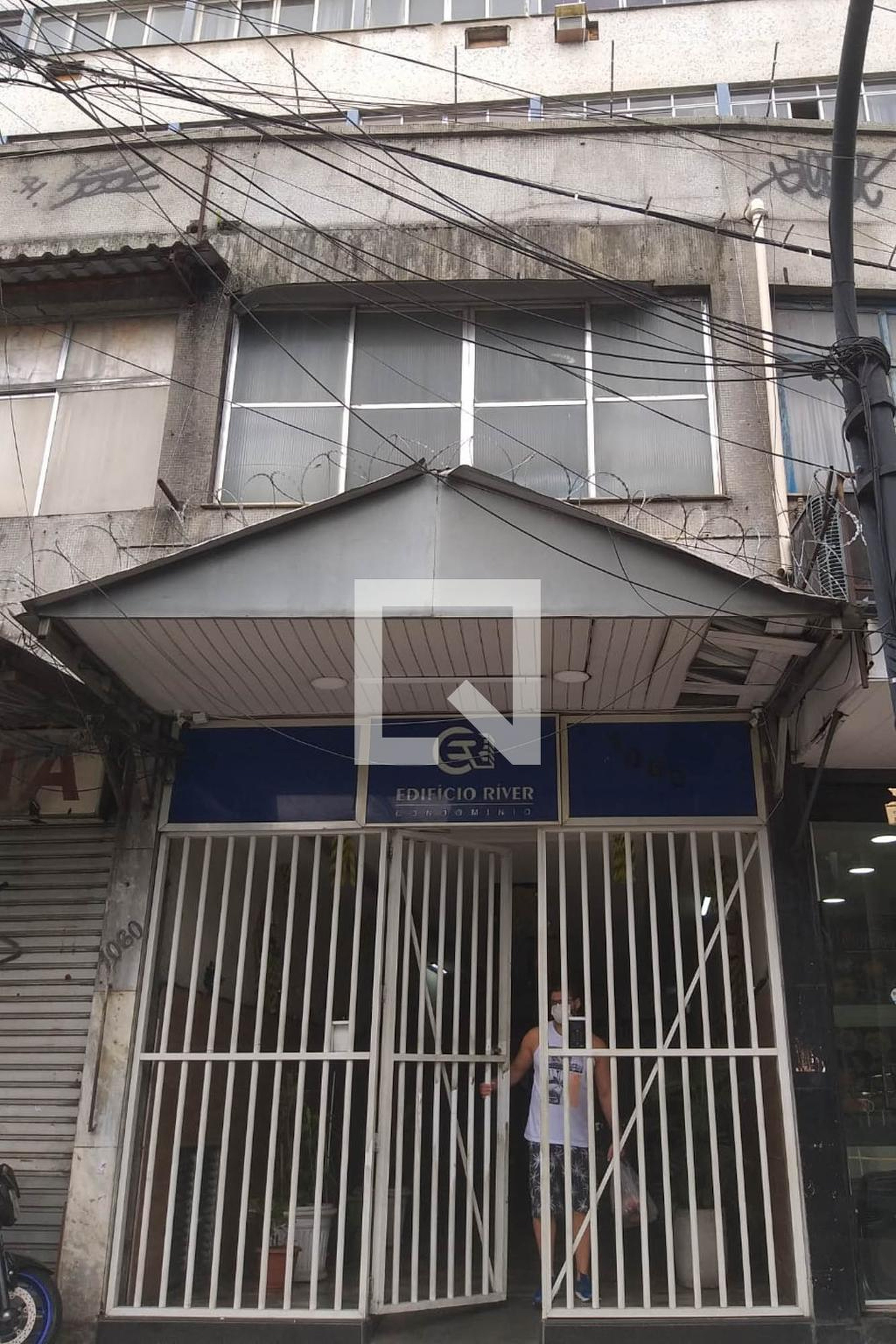 Fachada Condomínio em Avenida Governador Leonel de Moura Brizola, 1060