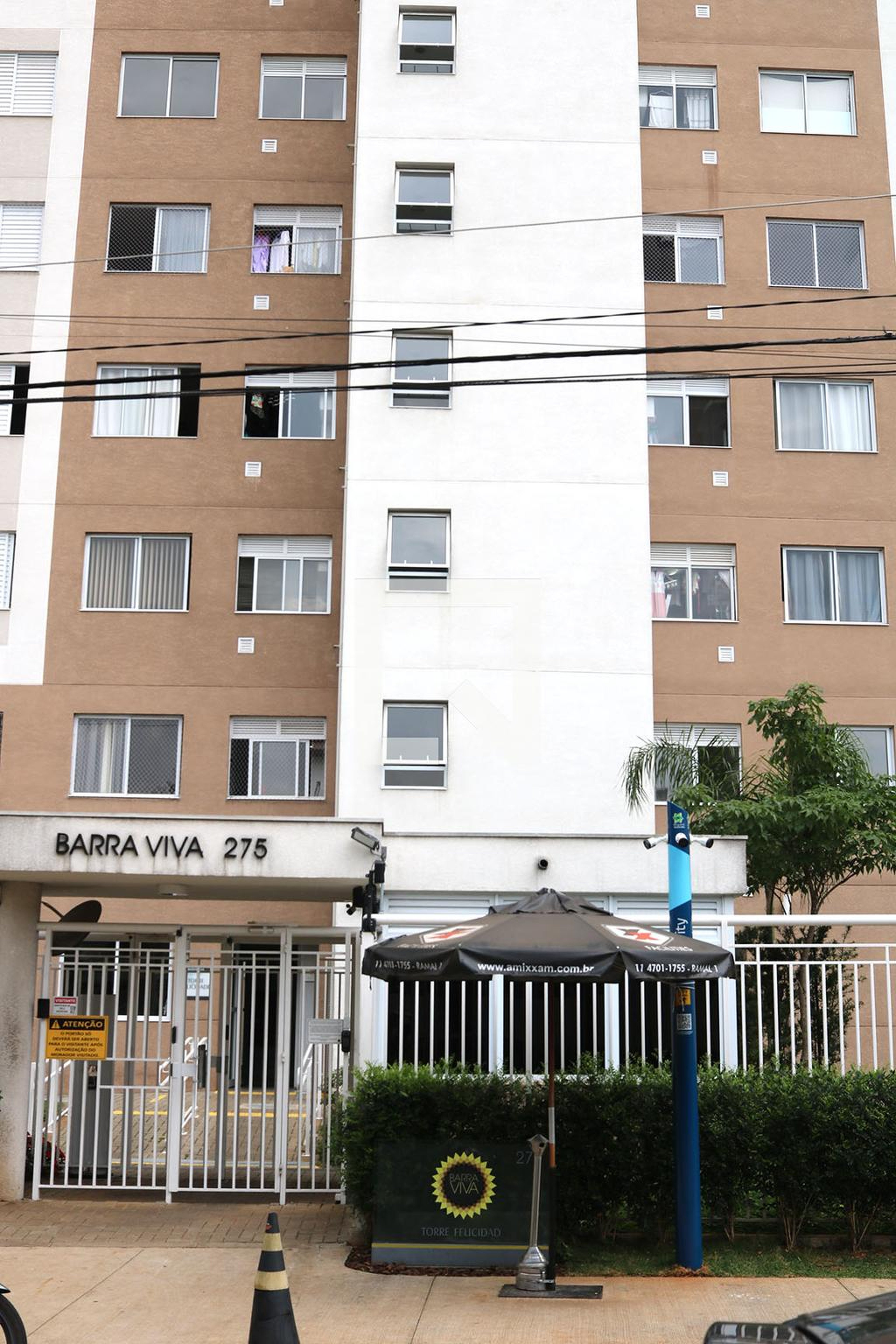 Fachada do Condomínio Condomínio Barra viva 2 - Torre Felicidade