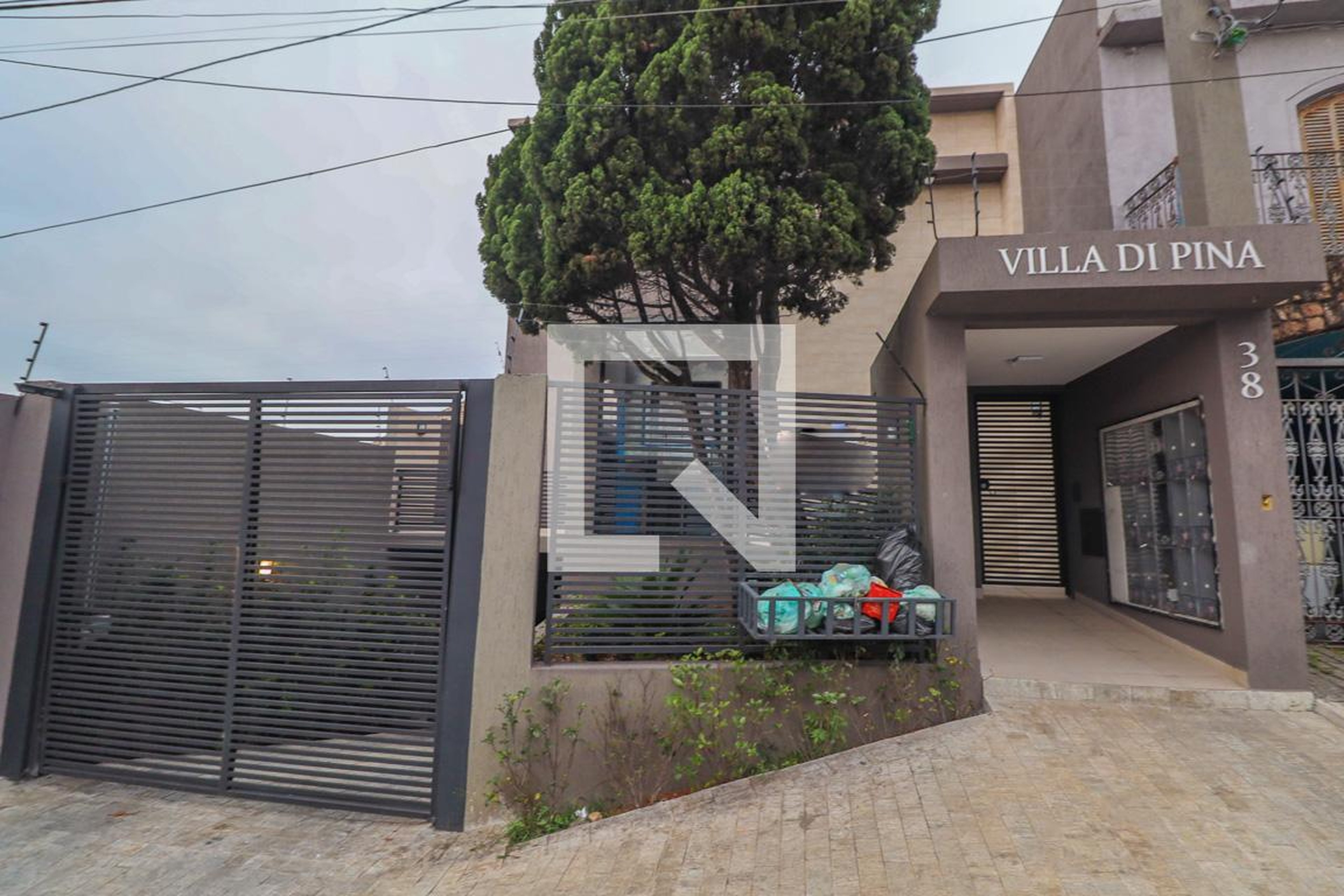 Fachada Condomínio villa alpina