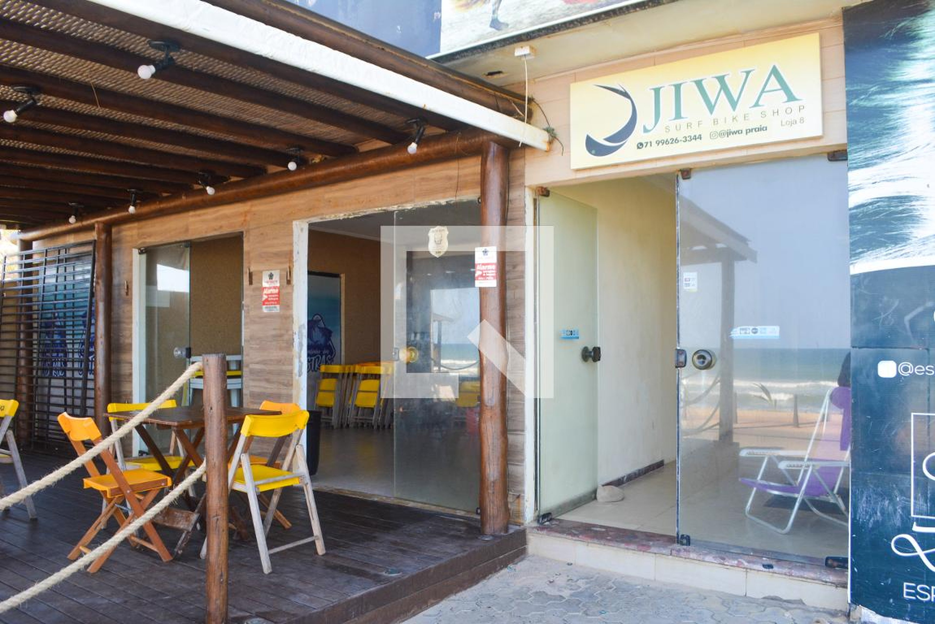 Fachada Condomínio em Rua Renato Berbert de Castro, 05