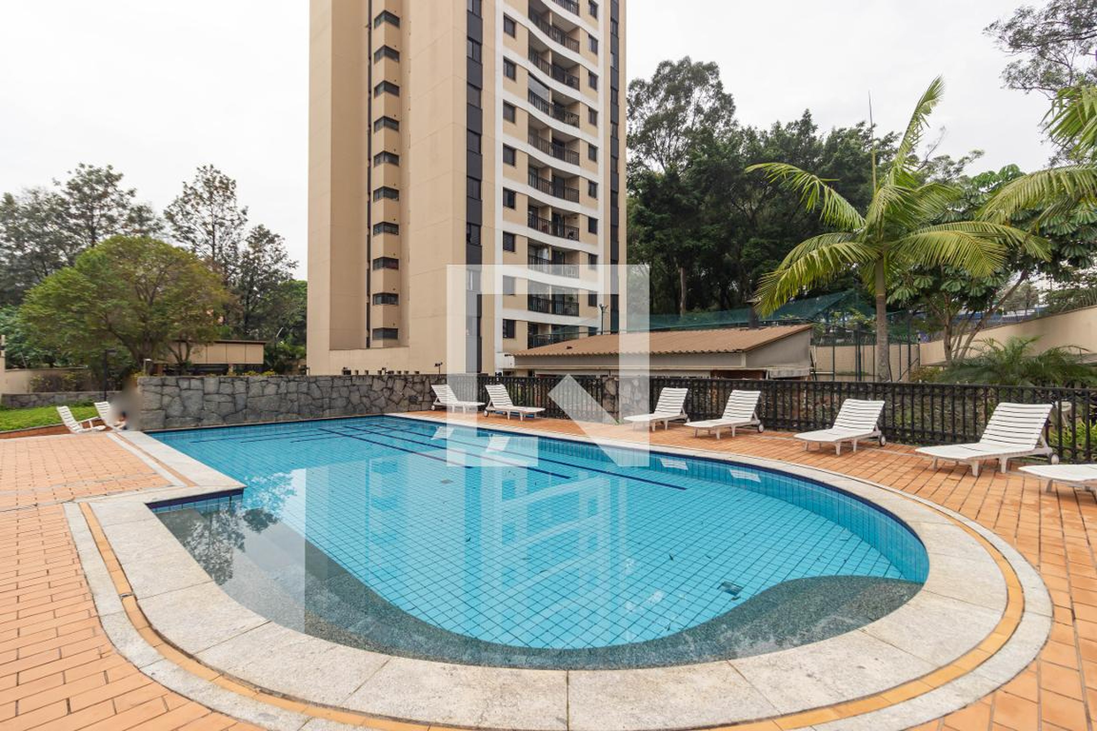 Piscina - Edifício Parque Eucalíptos