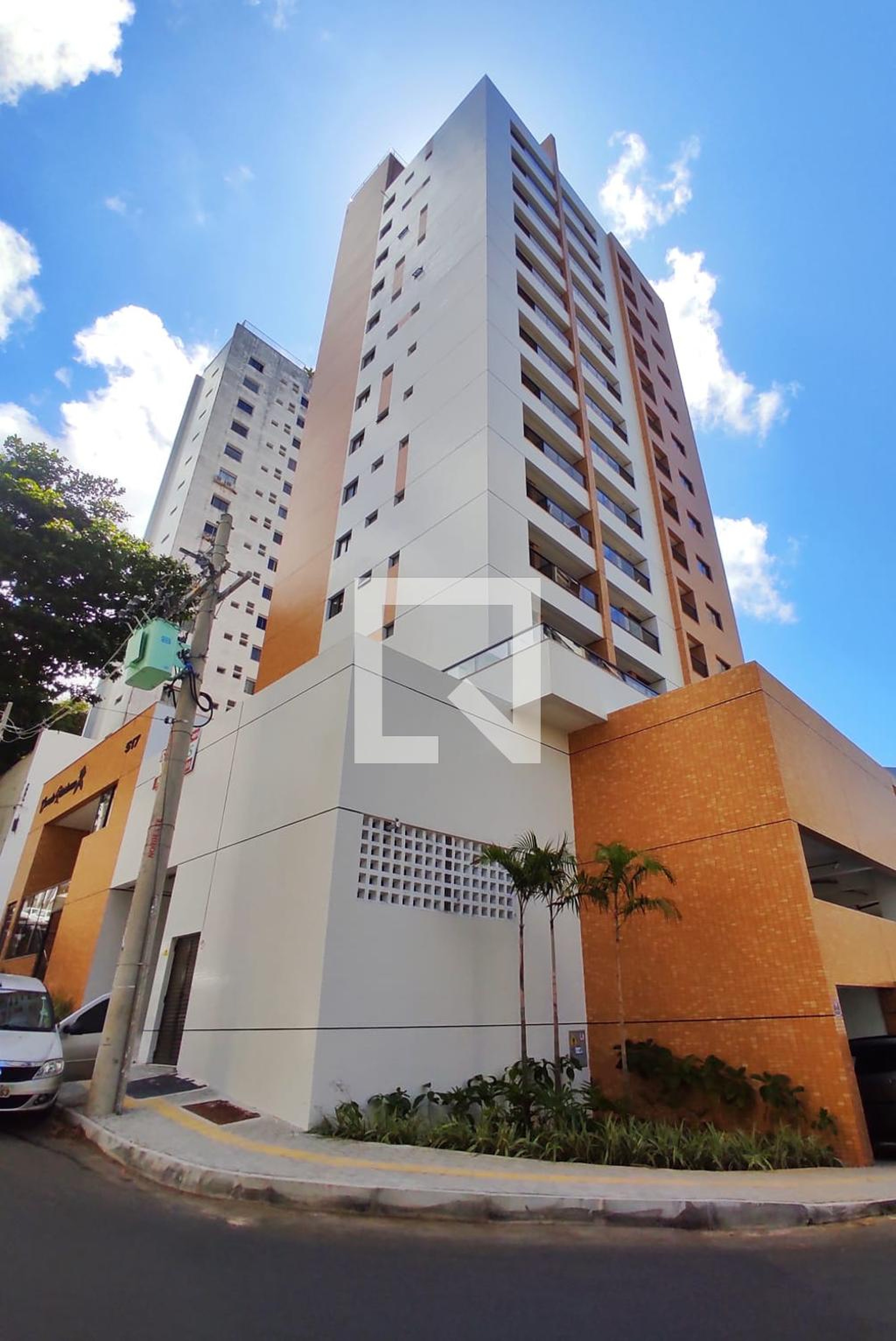 Fachada do Condomínio Condomínio Canela Residence