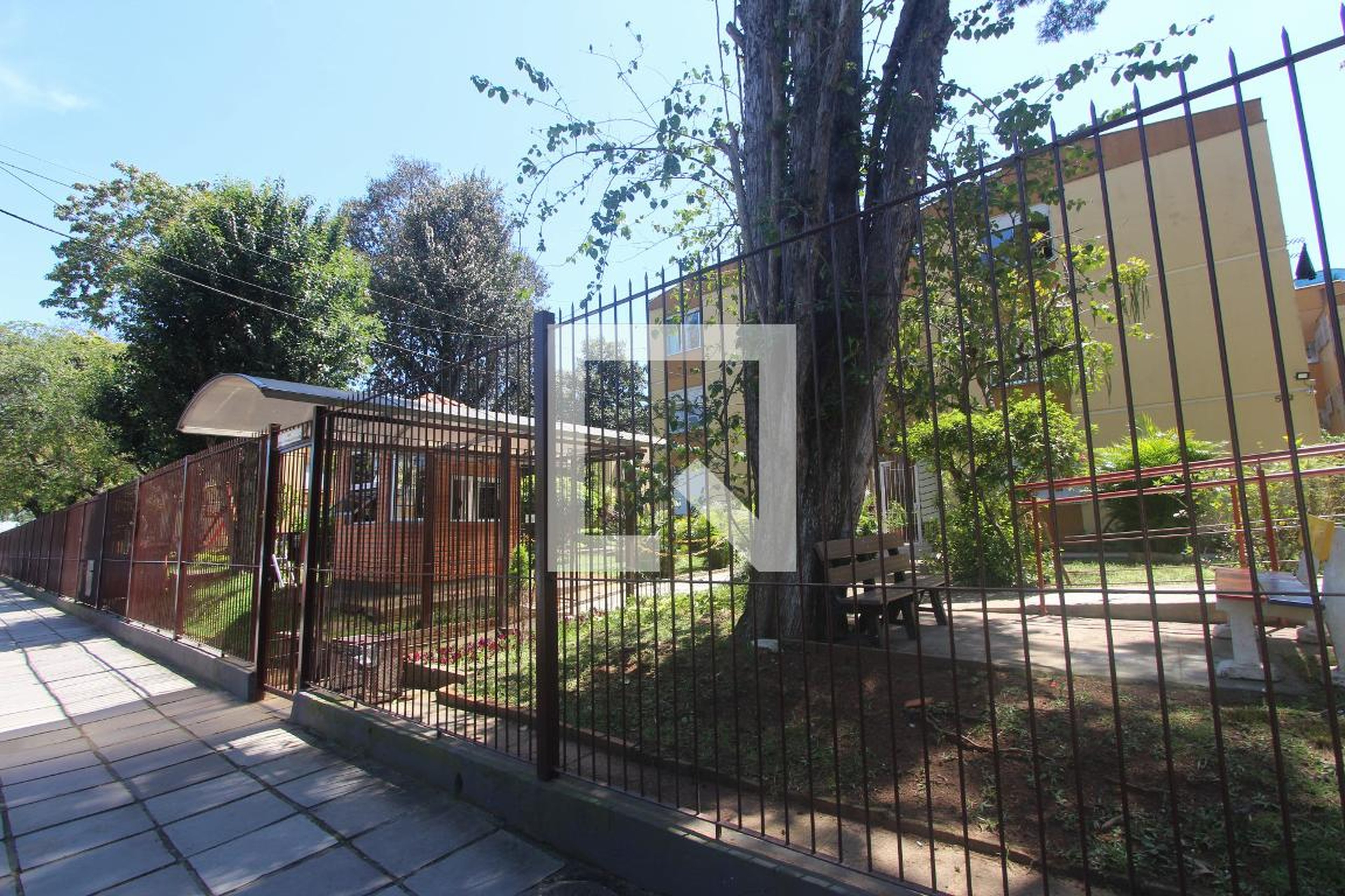 Fachada do Condomínio Condomínio em Rua Sapé, 516