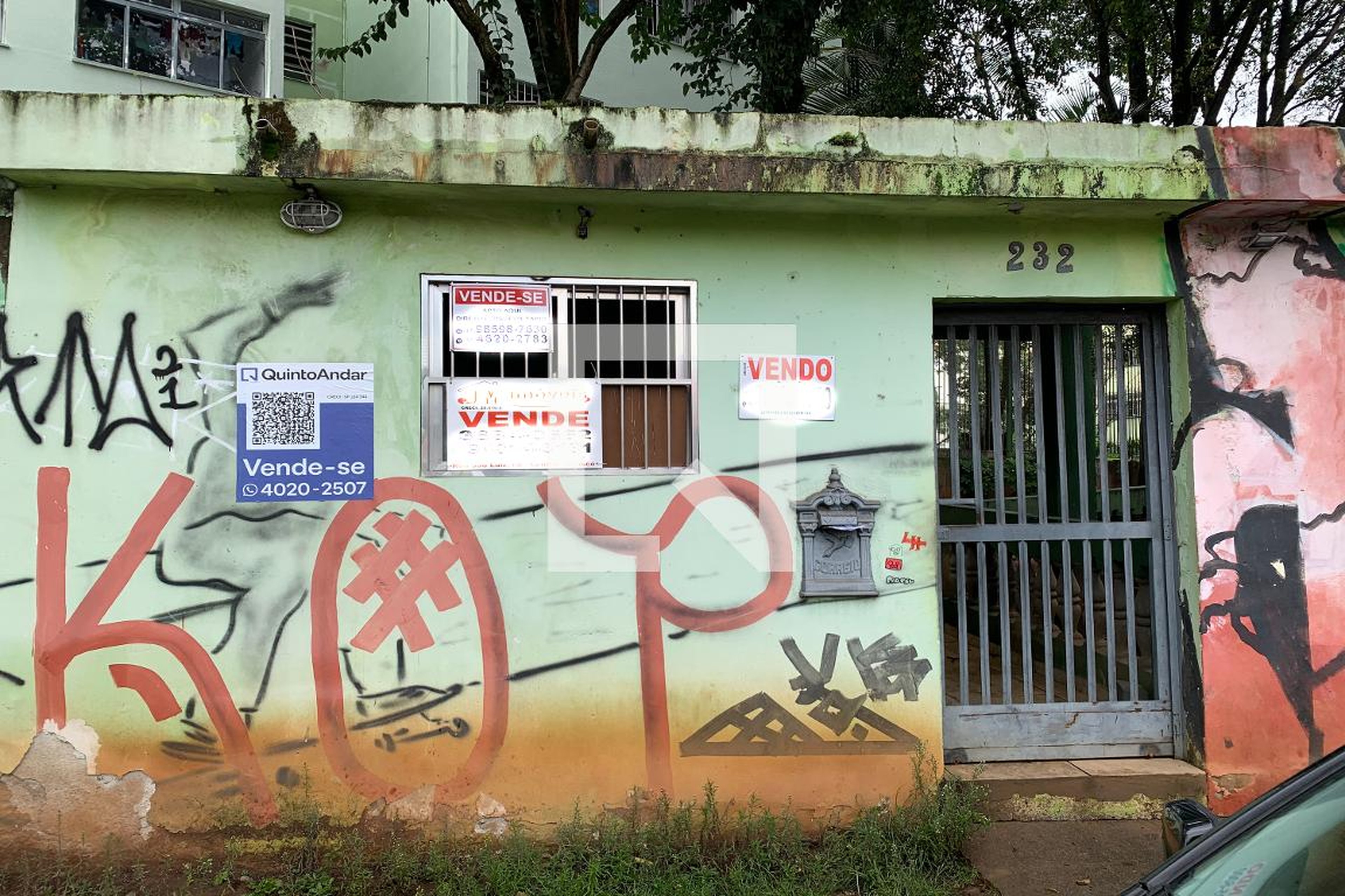 Fachada Condomínio em Avenida Pinheiro, 232