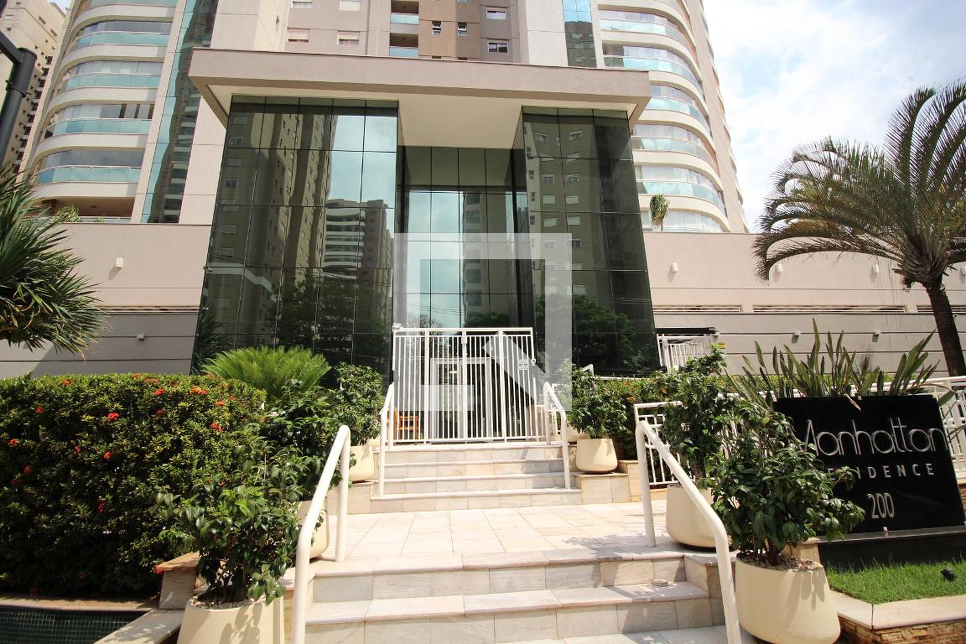 Fachada Condomínio Manhattan