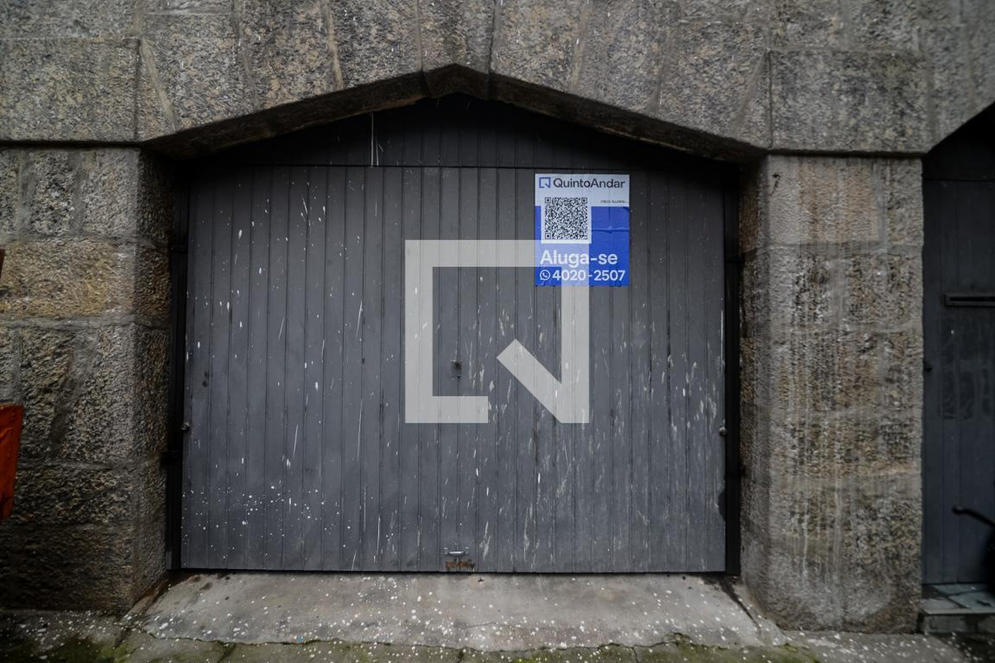 Fachada Condomínio em Rua Tobias Moscoso, 270