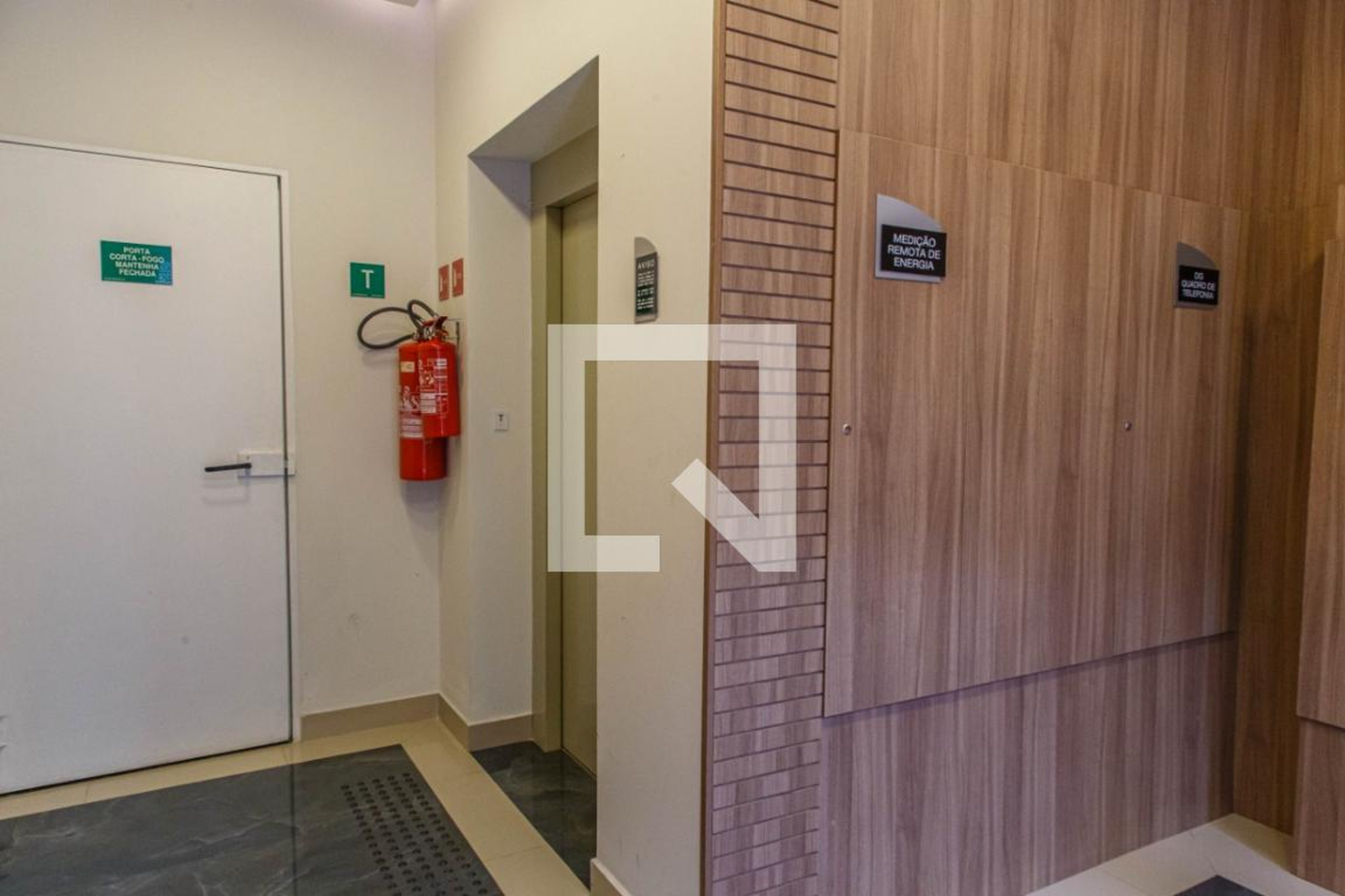 Elevador - Edifício Cruz Antoni8
