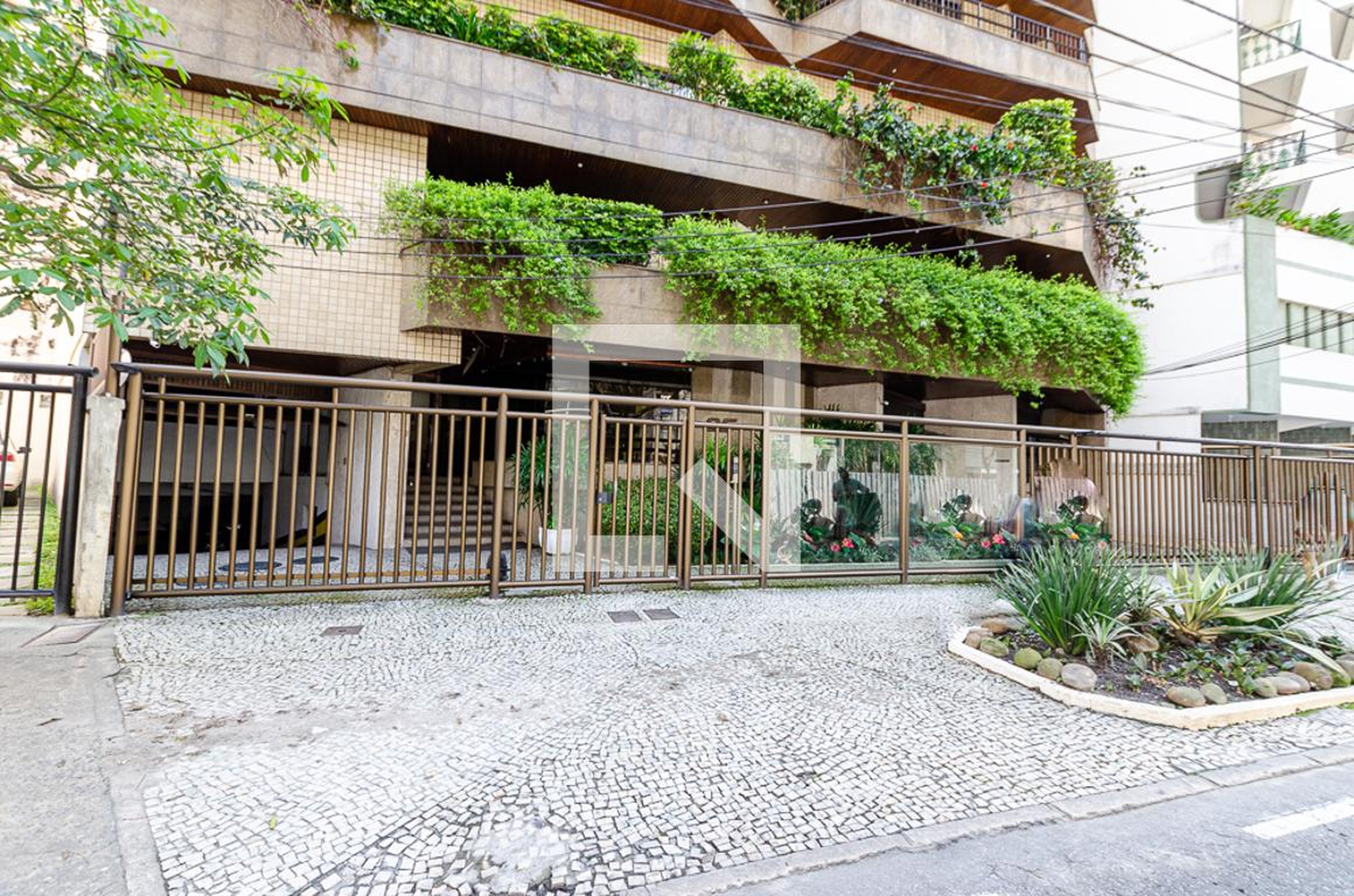 Entrada - Edifício Vila Mar