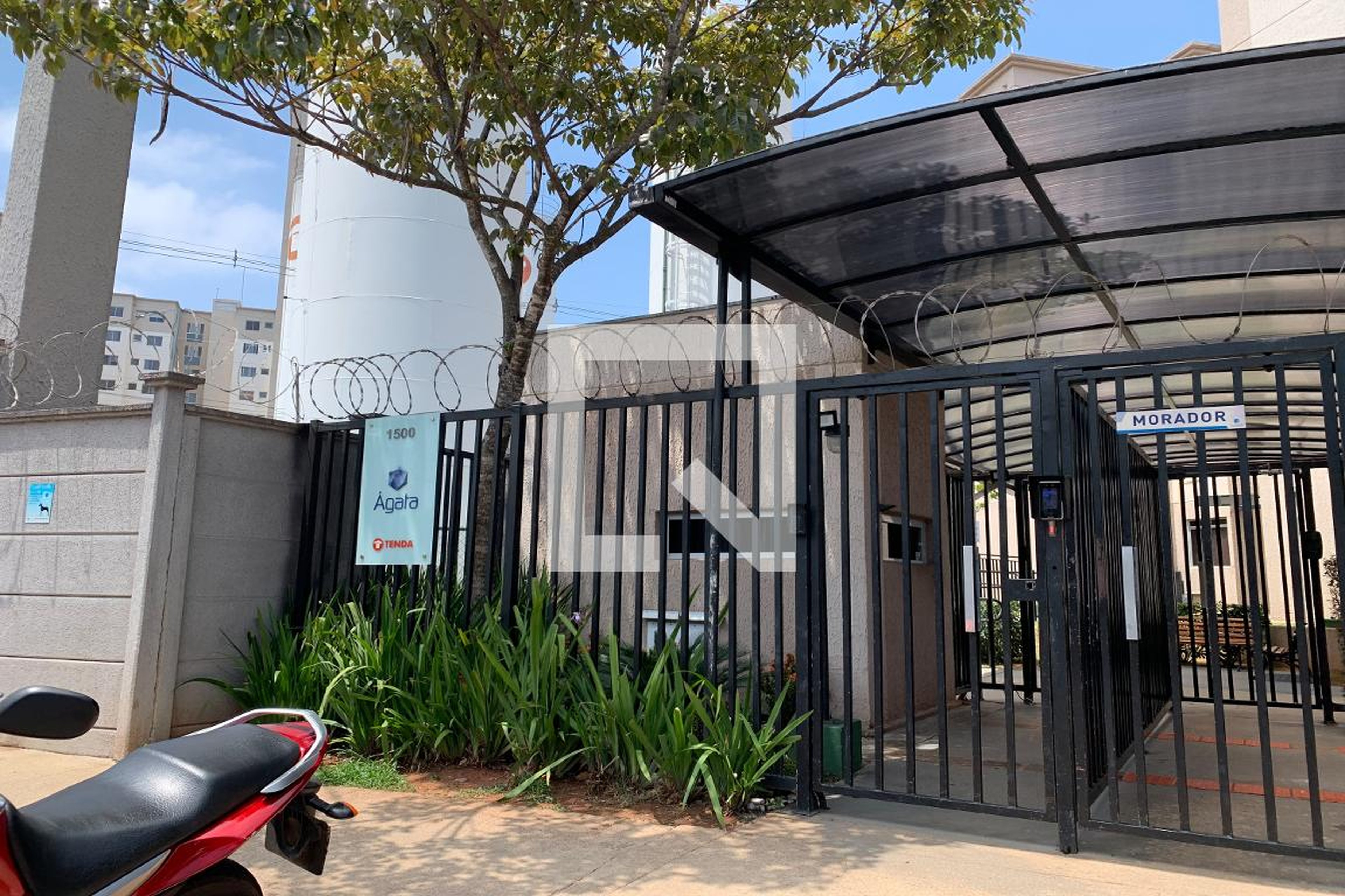 Fachada Condomínio em Rua Kenkiti Shimomoto, 111