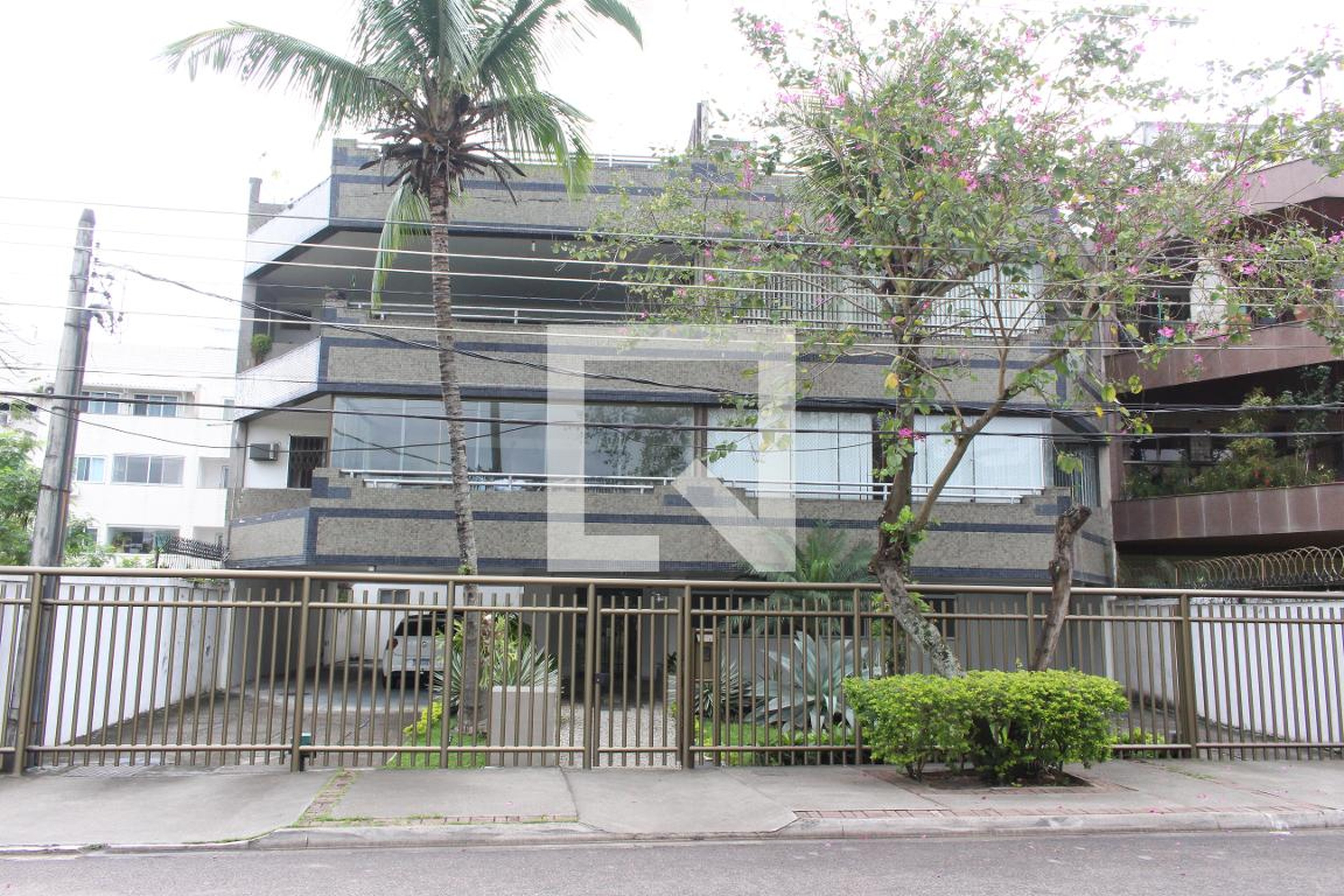 Fachada do Prédio Edifício Alimar