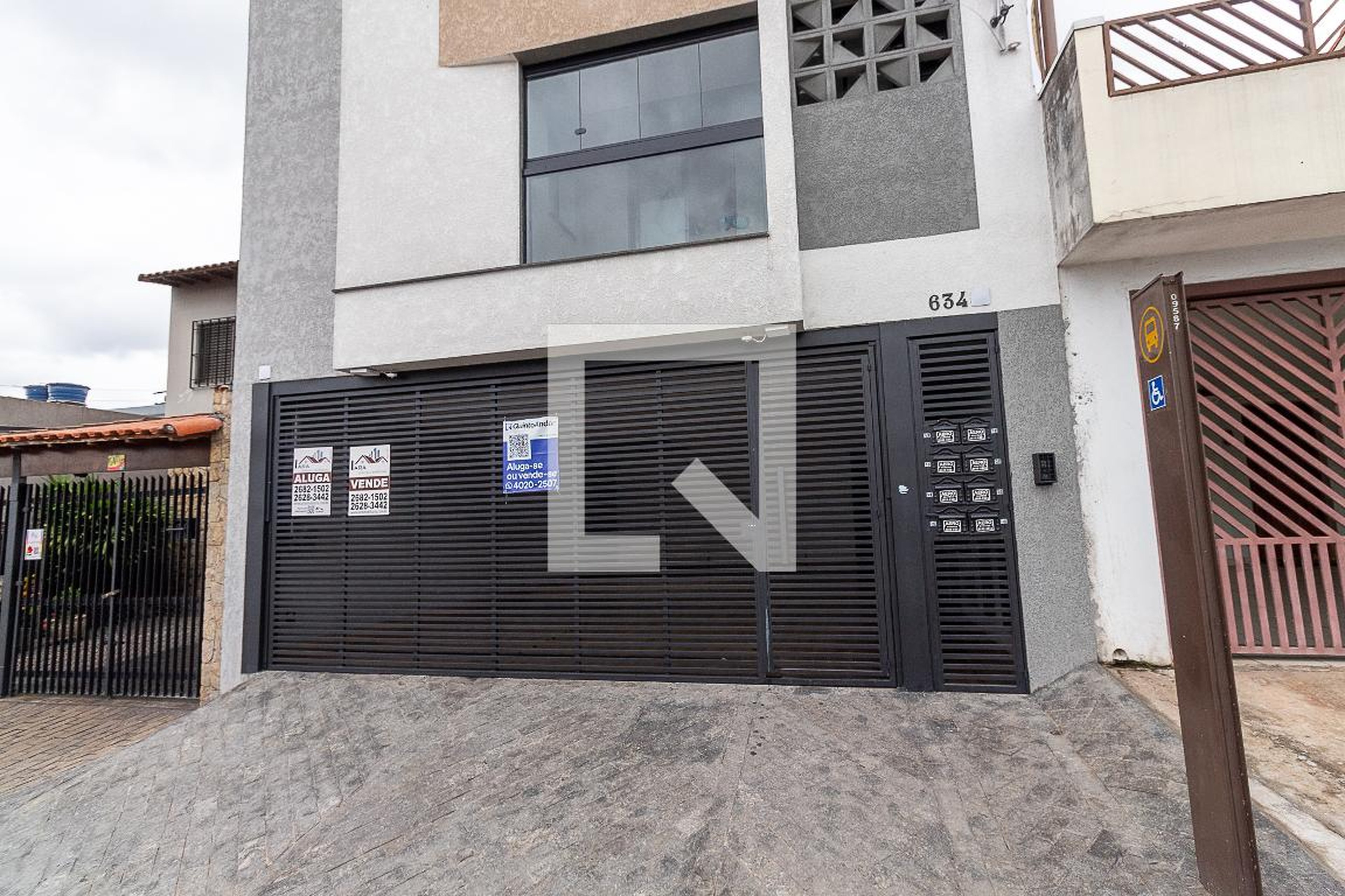 Fachada Condomínio em Rua Impata, 634