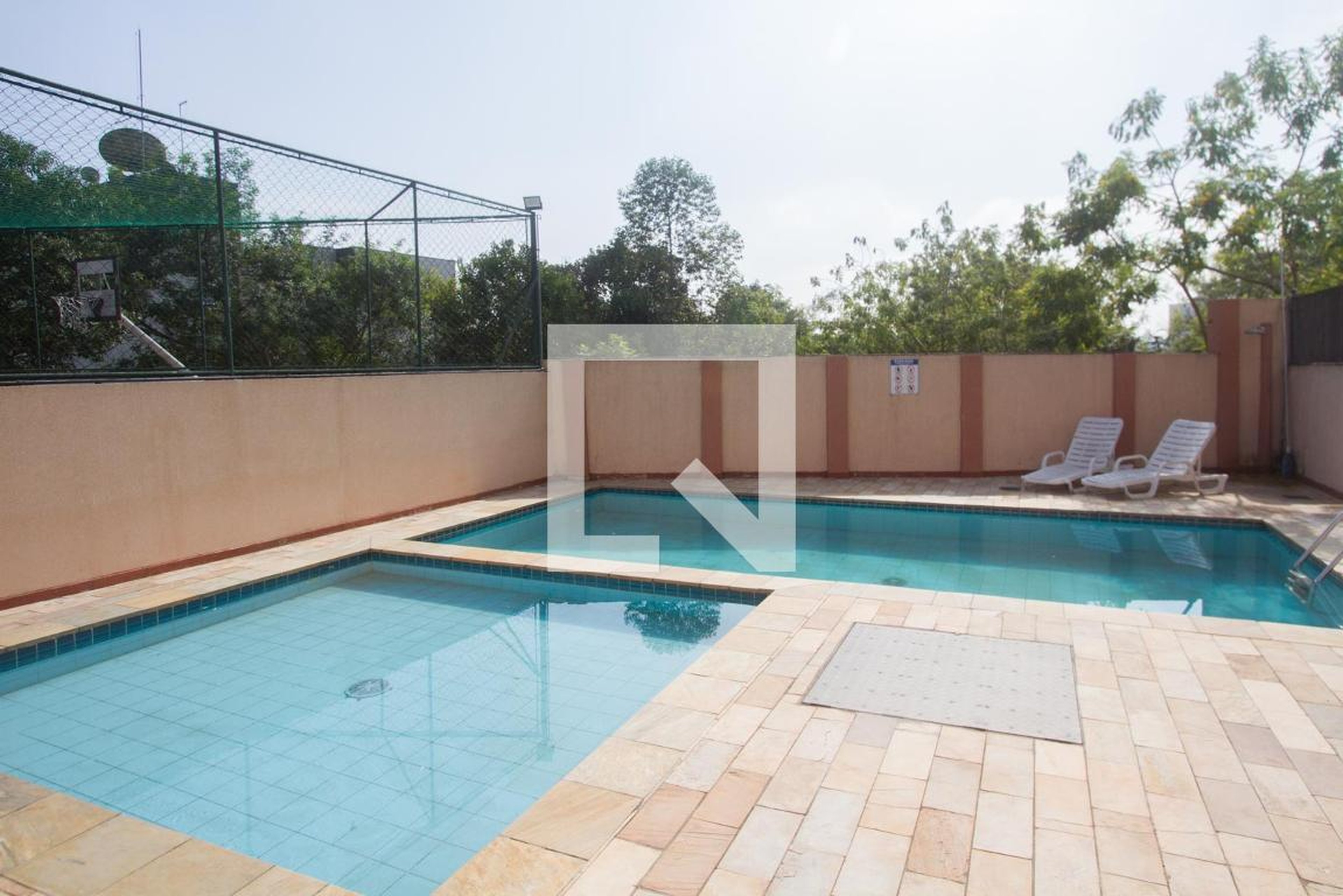 Piscina - Edifício Laguna