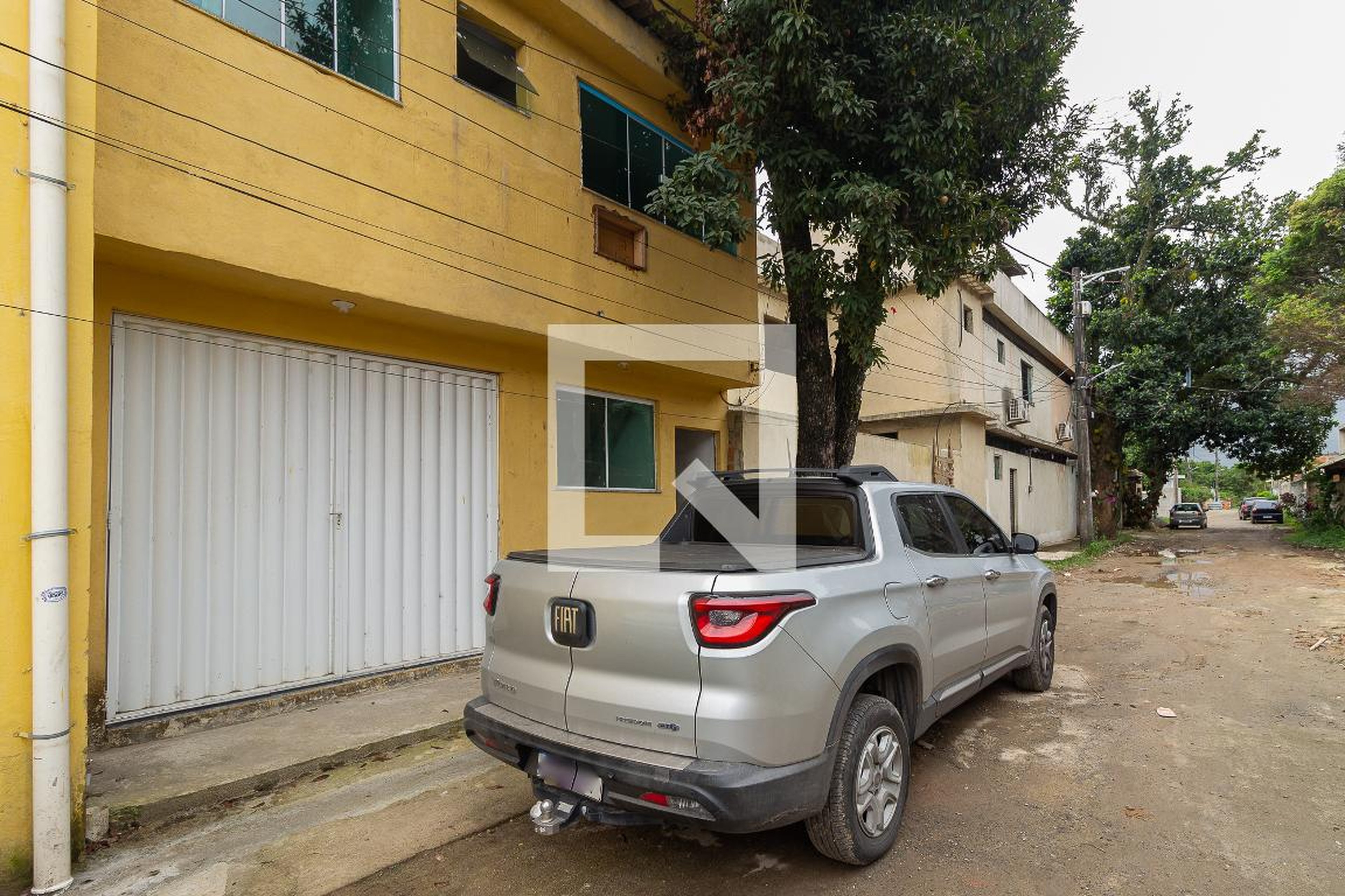 Fachada Condomínio em Avenida Alhambra, 496