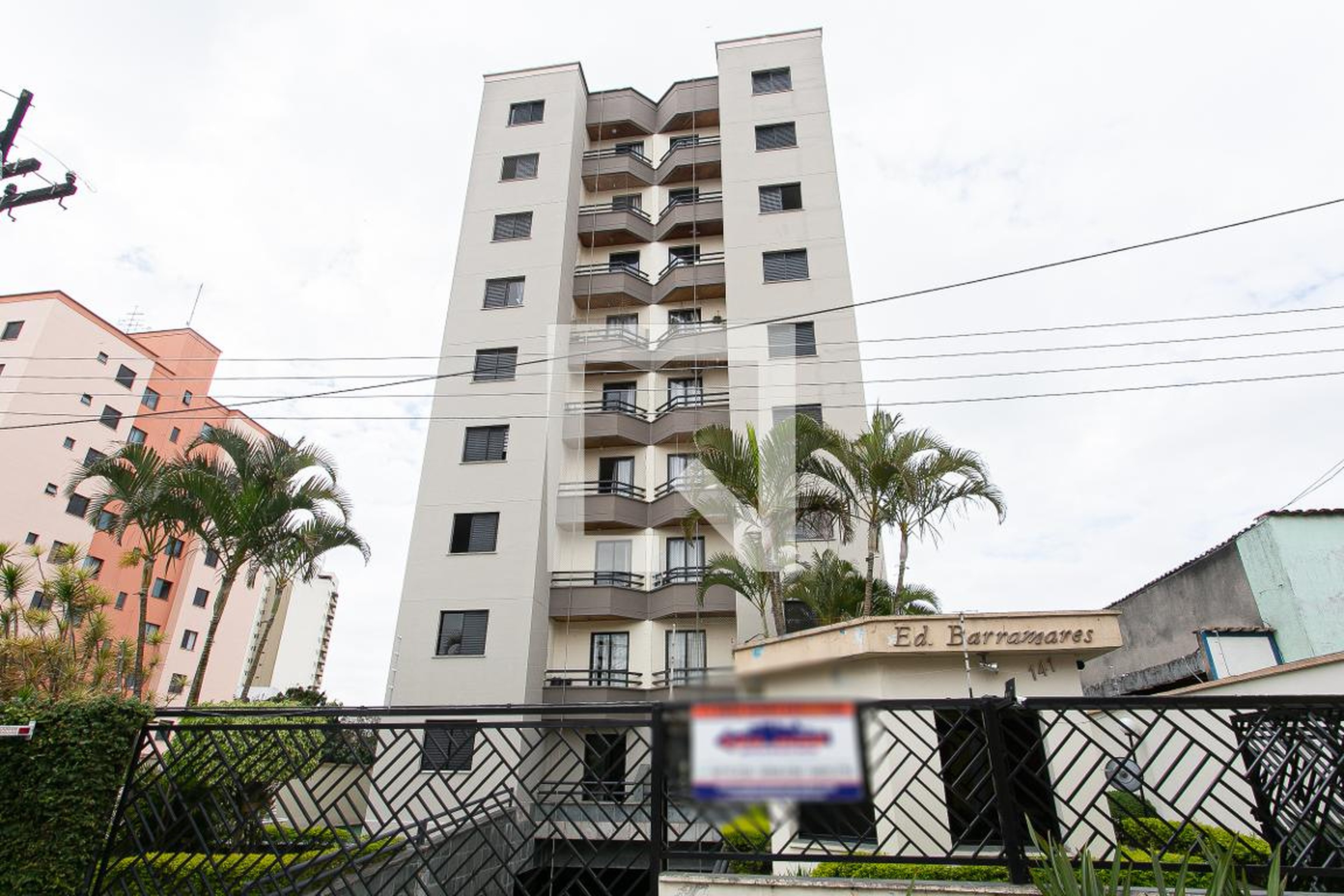 Fachada do Condomínio Condomínio Barramares