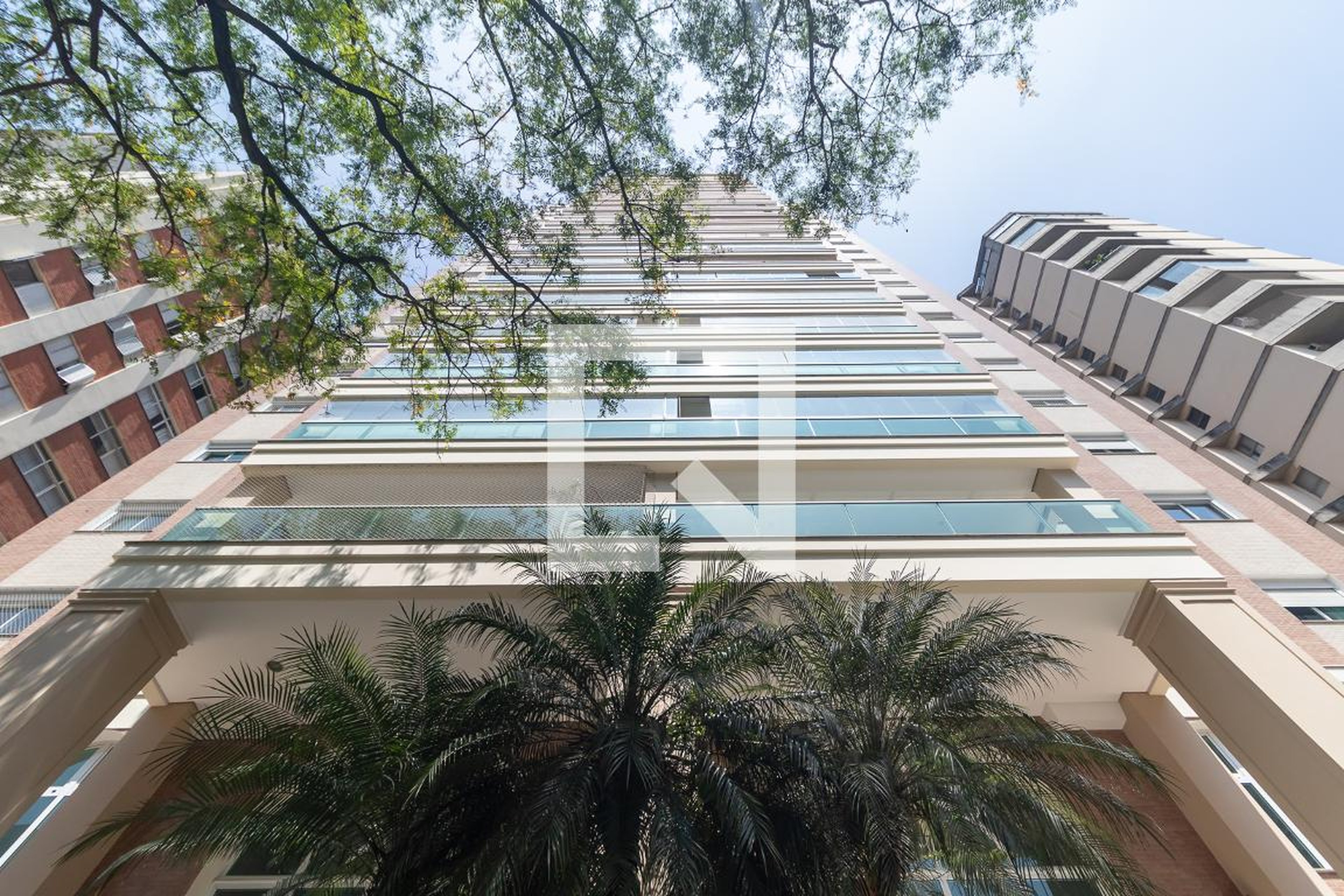 Fachada Condomínio Place de Montebello