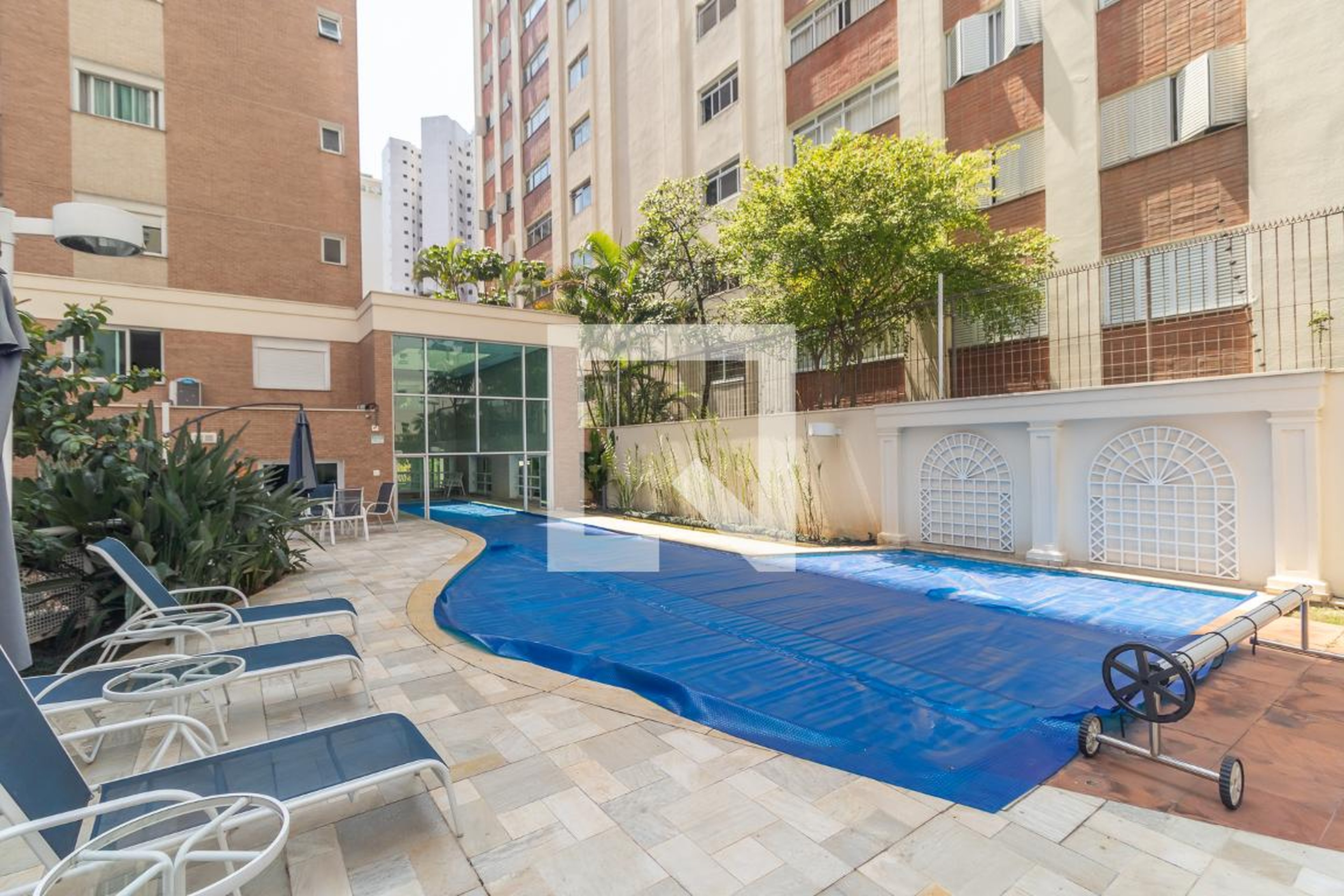 Piscina - Place de Montebello