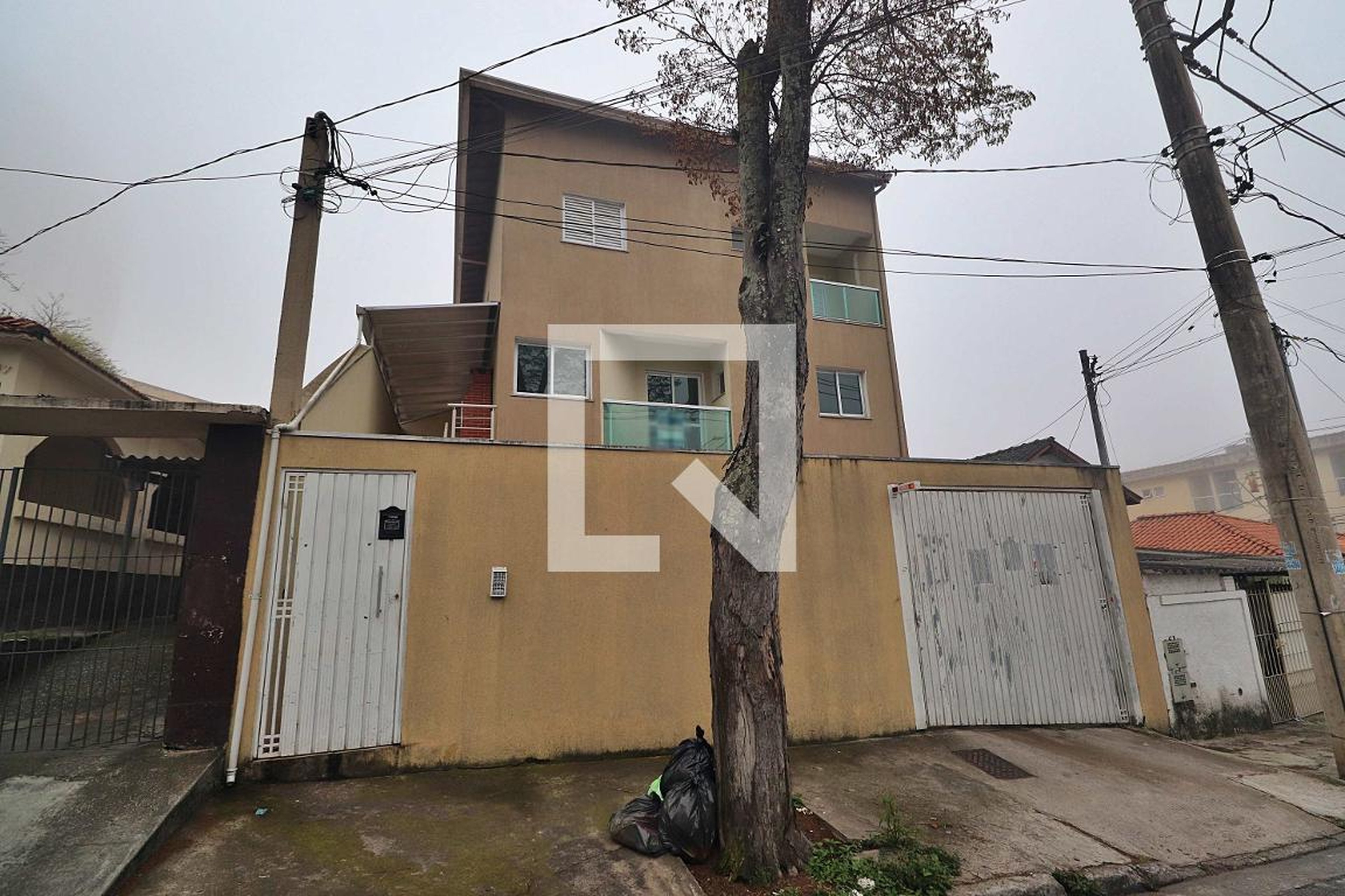 Fachada Condomínio em Rua Araci, 41