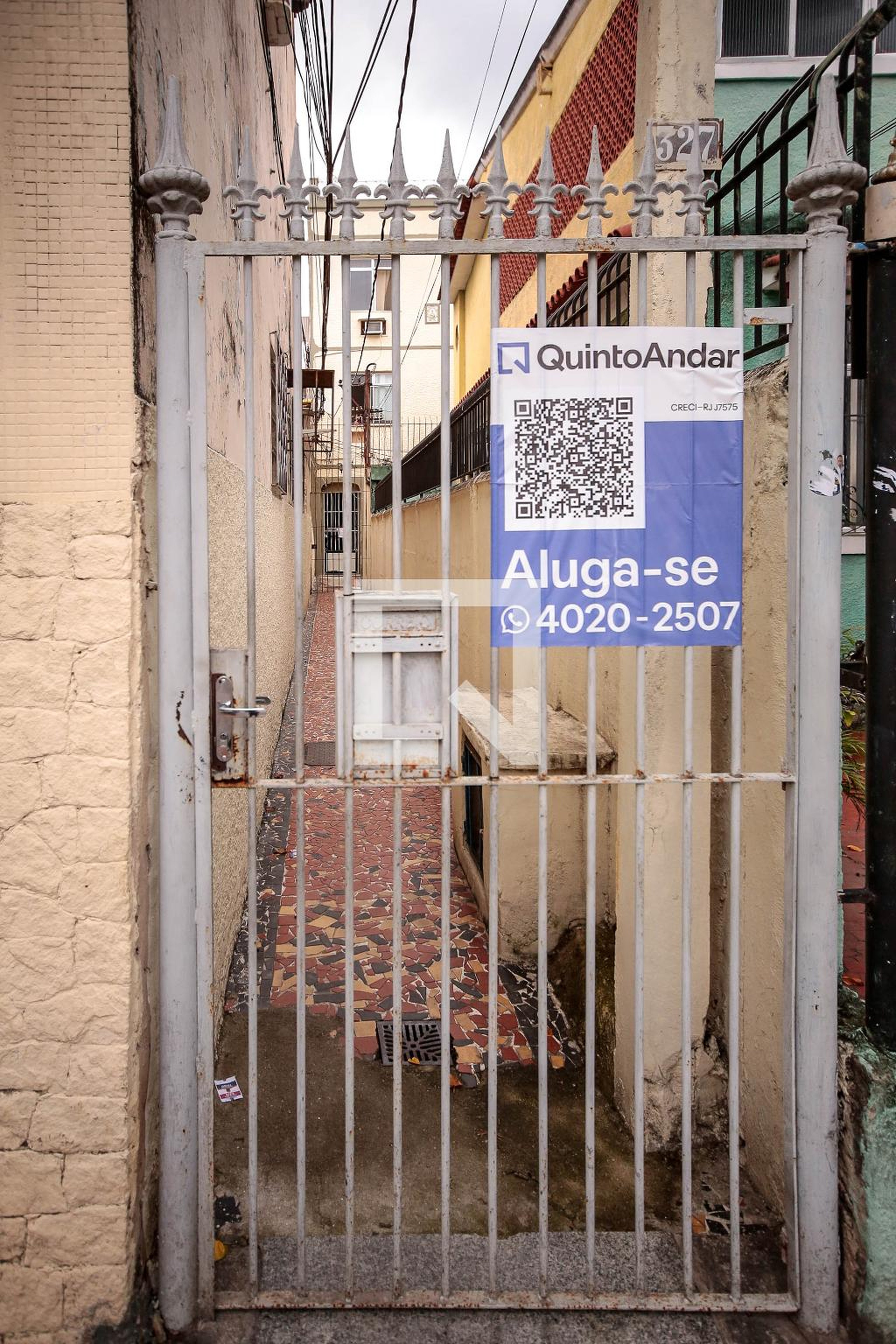 Fachada Condomínio em Rua Pernambuco, 327