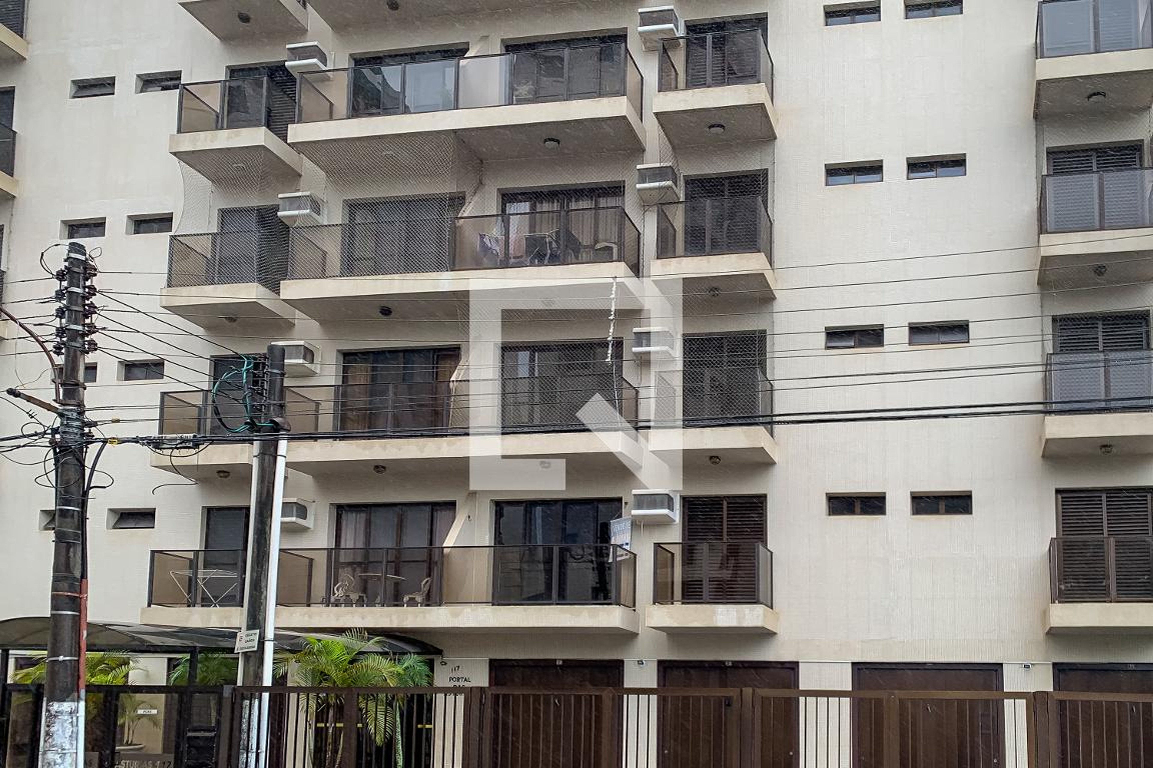 Fachada Condomínio Portal das Astúrias