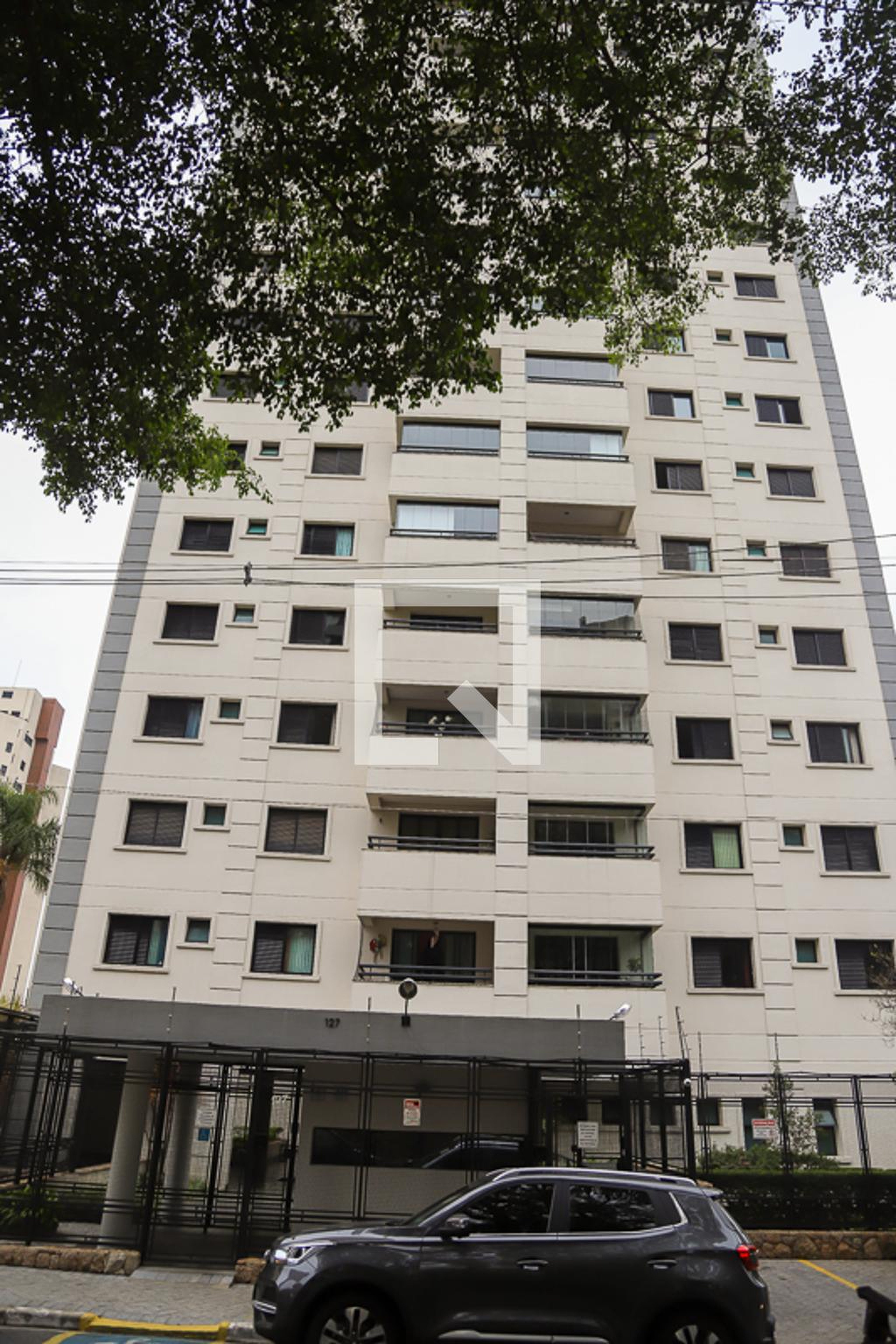 Fachada do Condomínio Condomínio Maison Royale