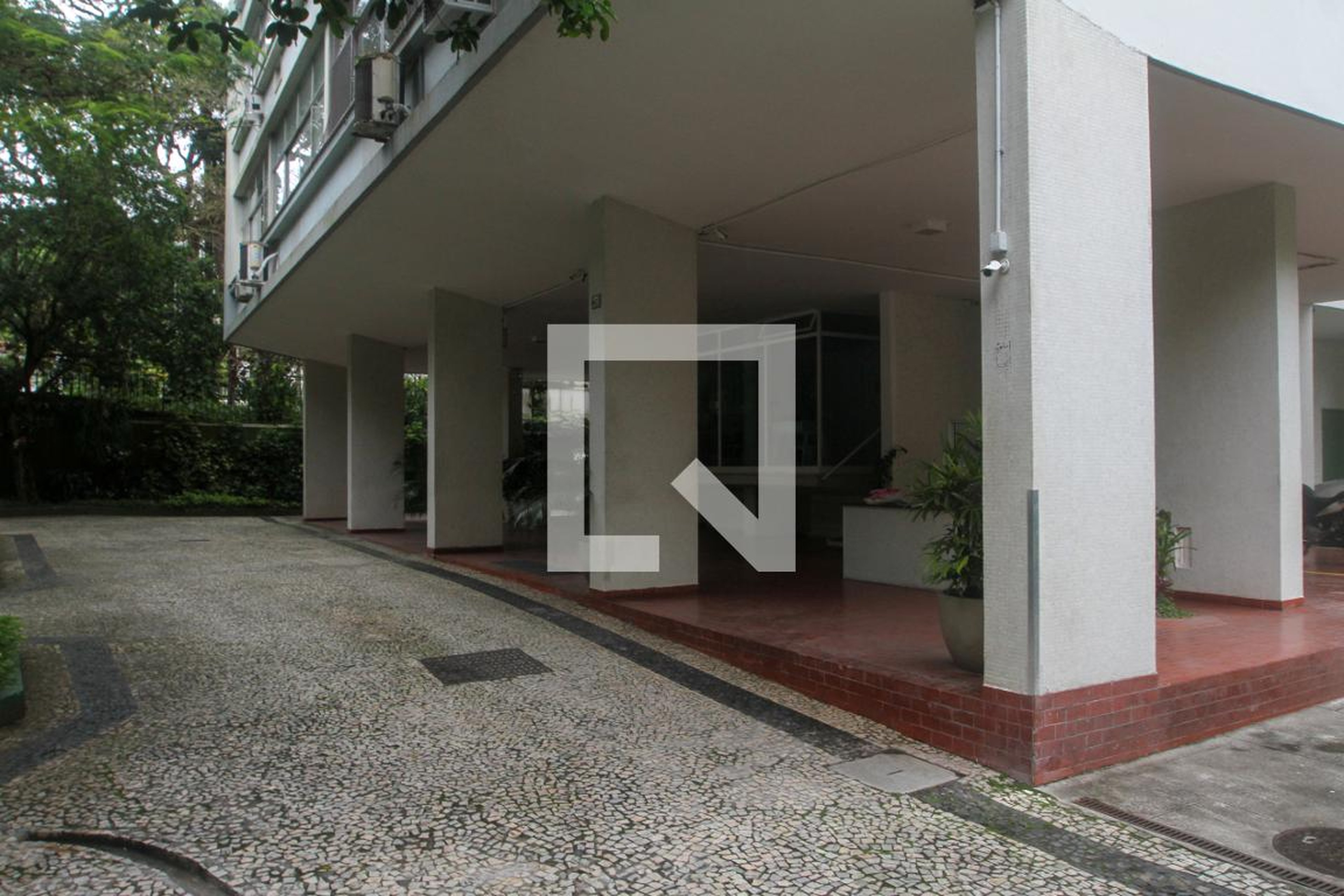 Entrada do Prédio - Marques de São Vicente