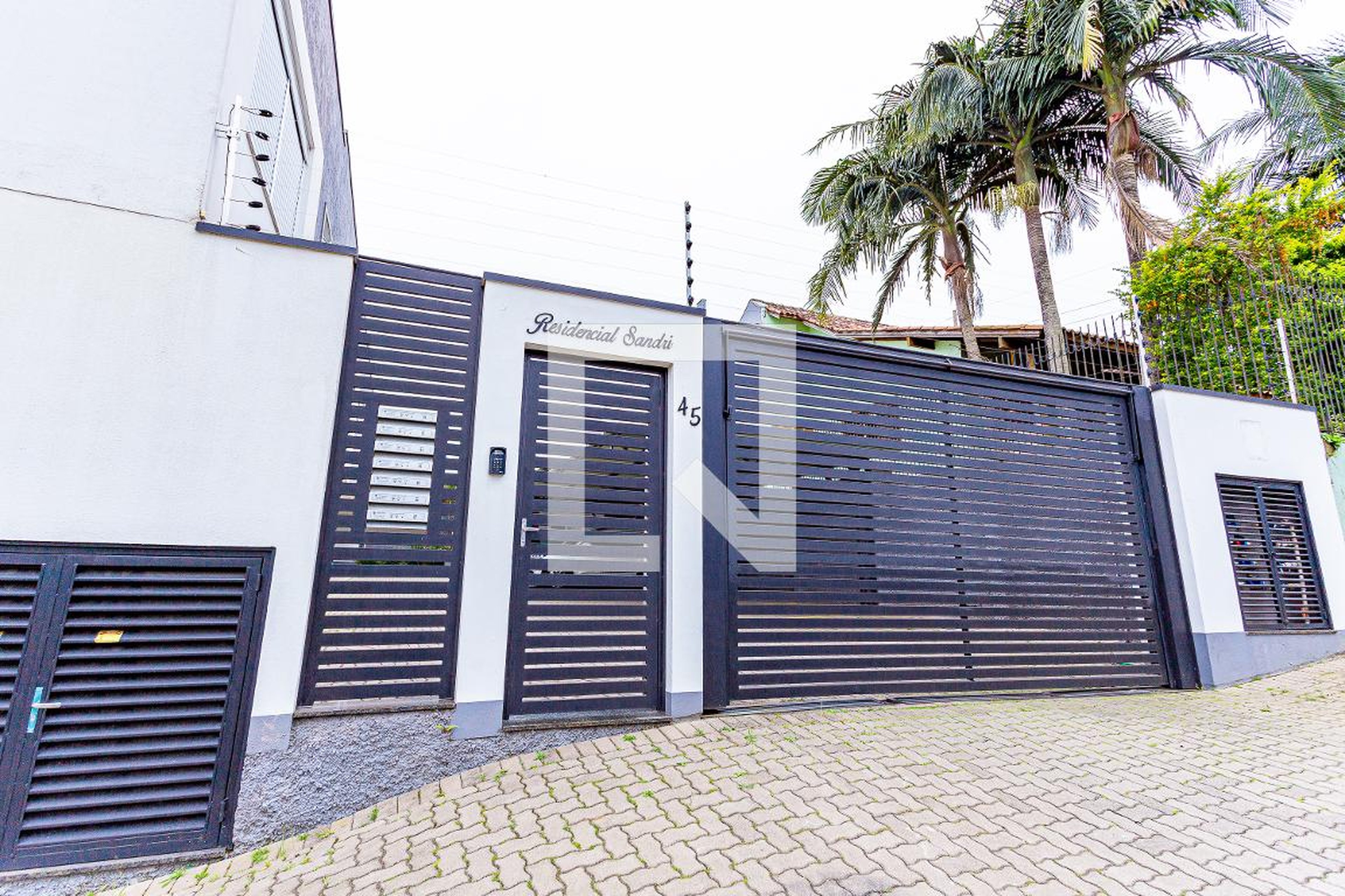 Fachada do Condomínio Residencial Sandri