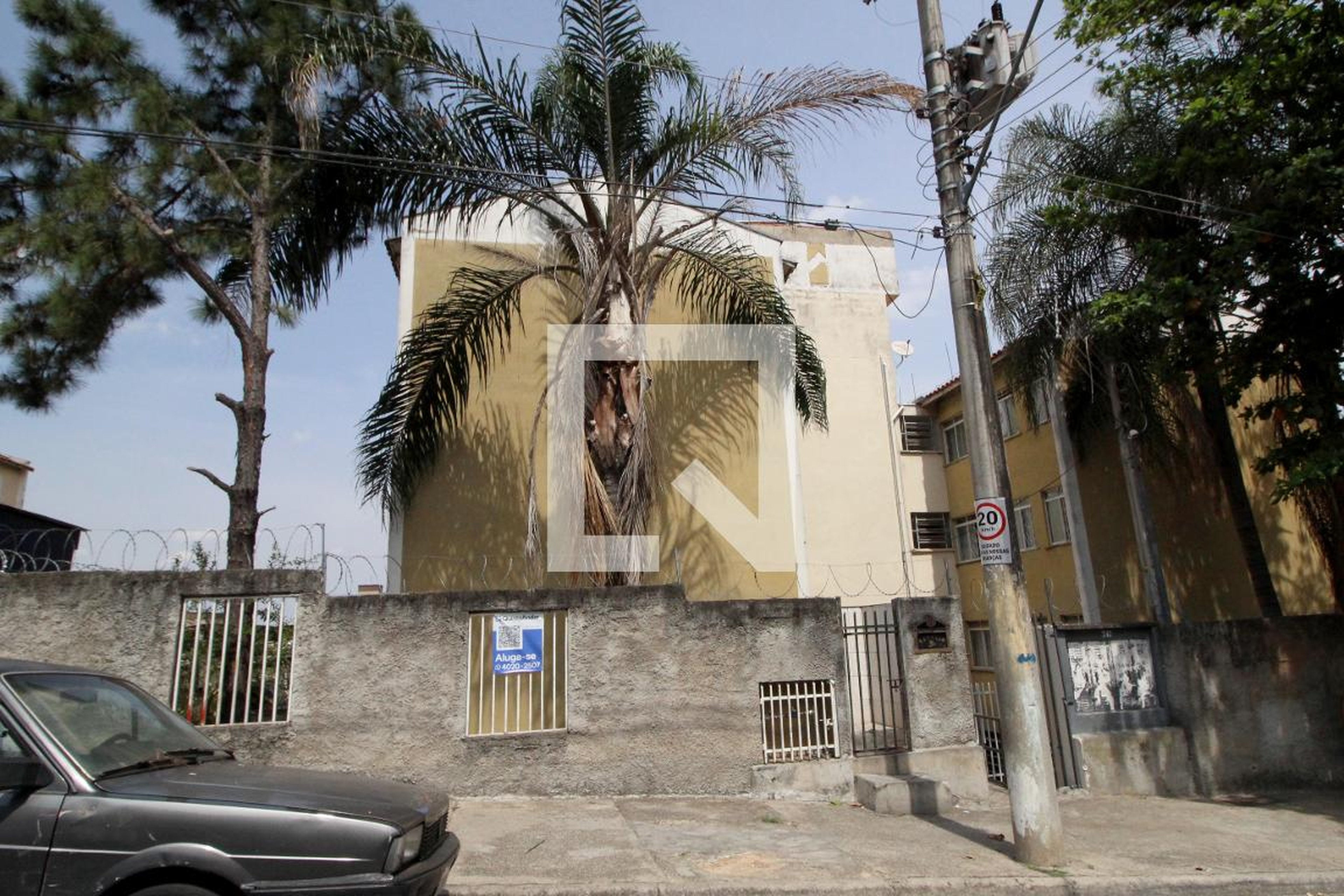 Fachada do Condomínio Condomínio Azaléia