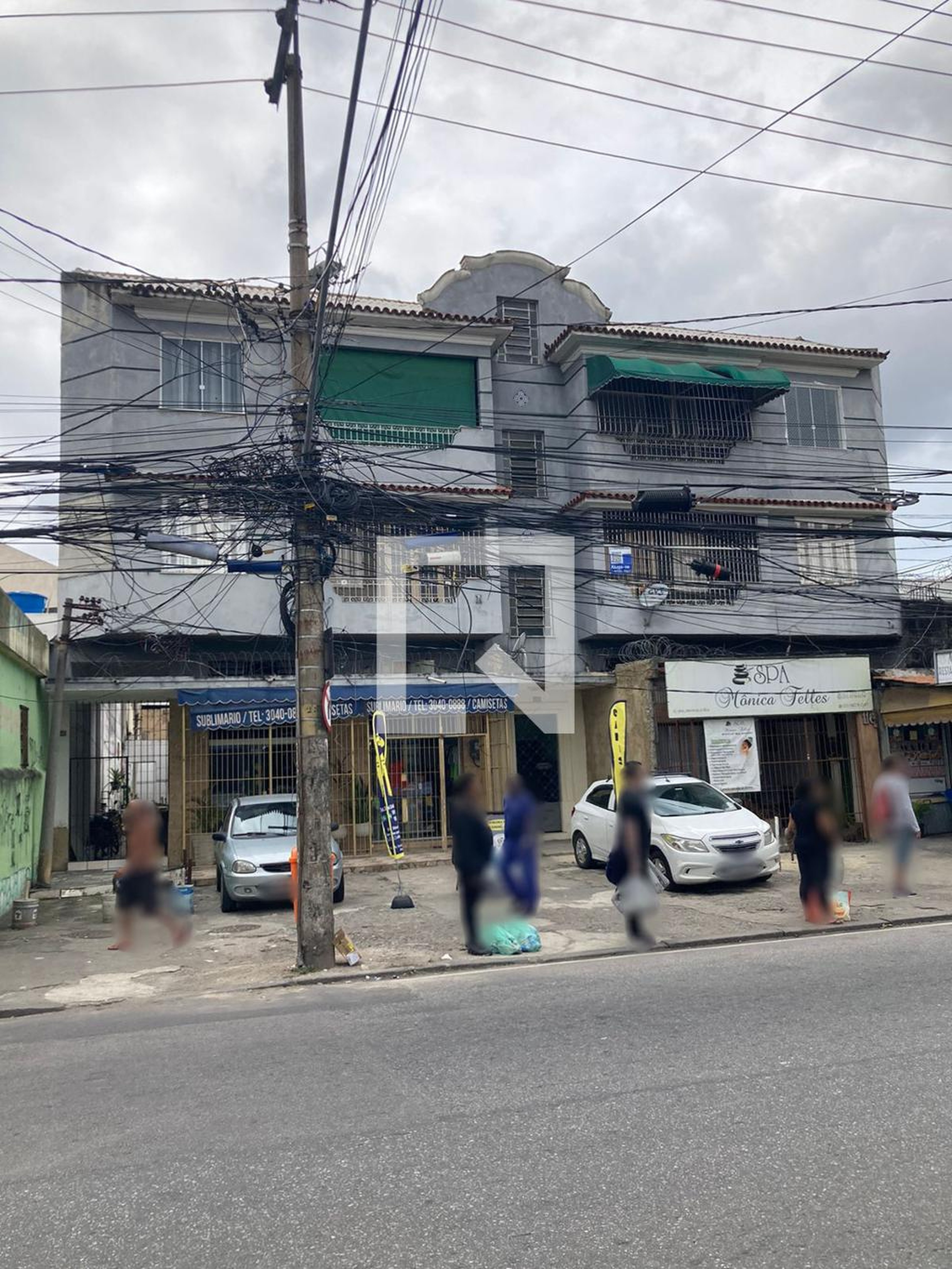 Fachada Condomínio em Avenida Teixeira de Castro, 116