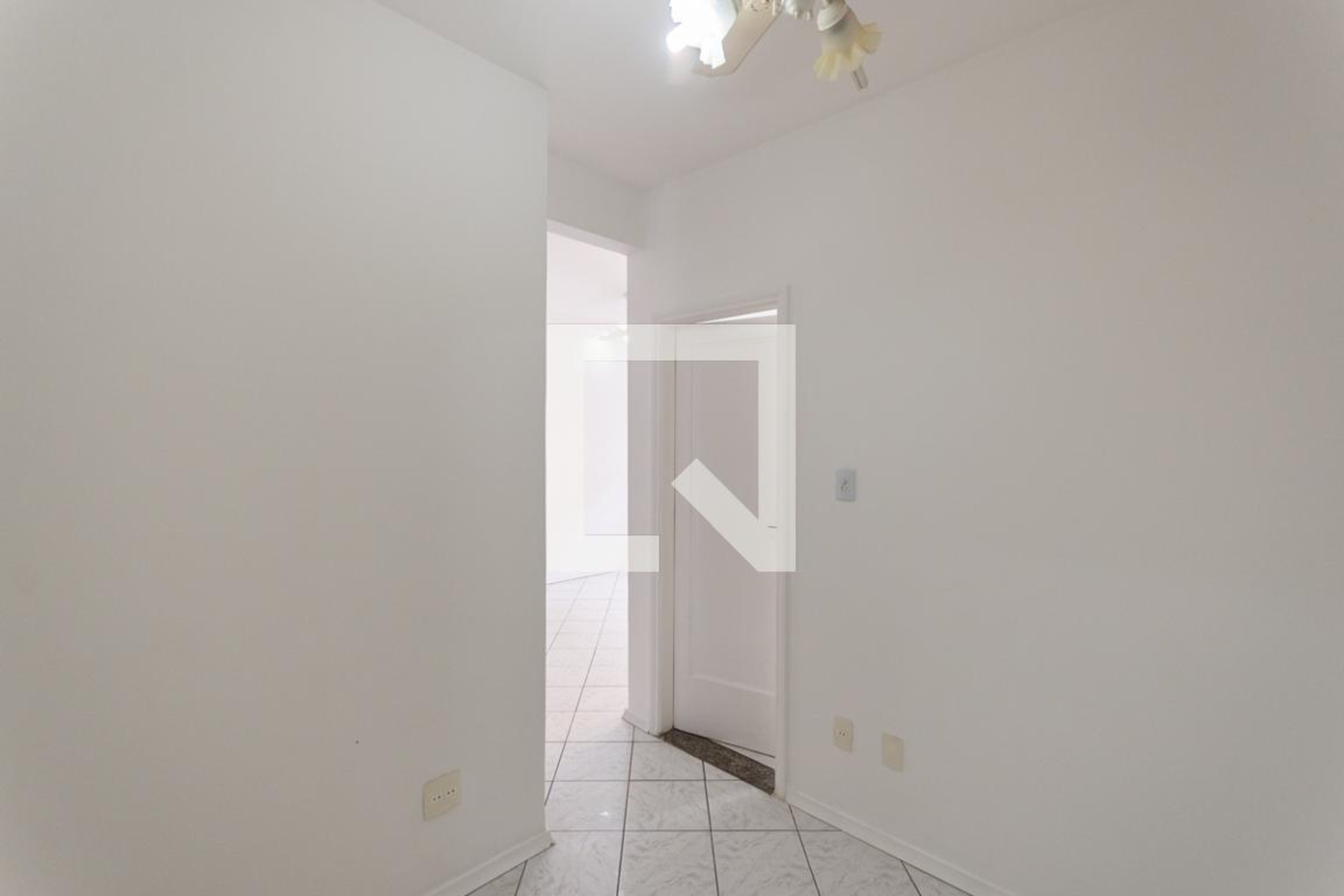 Hall - null