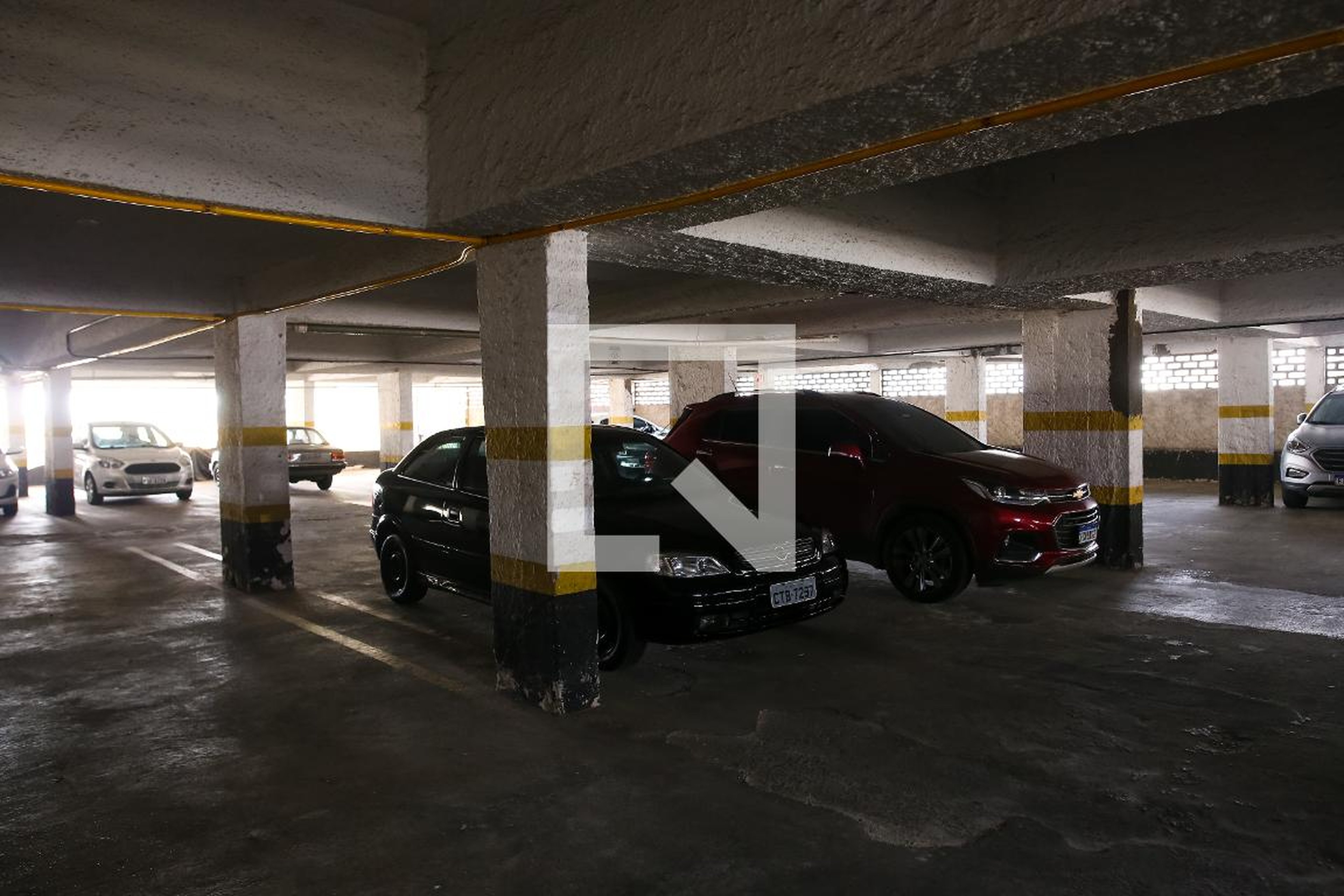 Estacionamento - Edifício Carmen