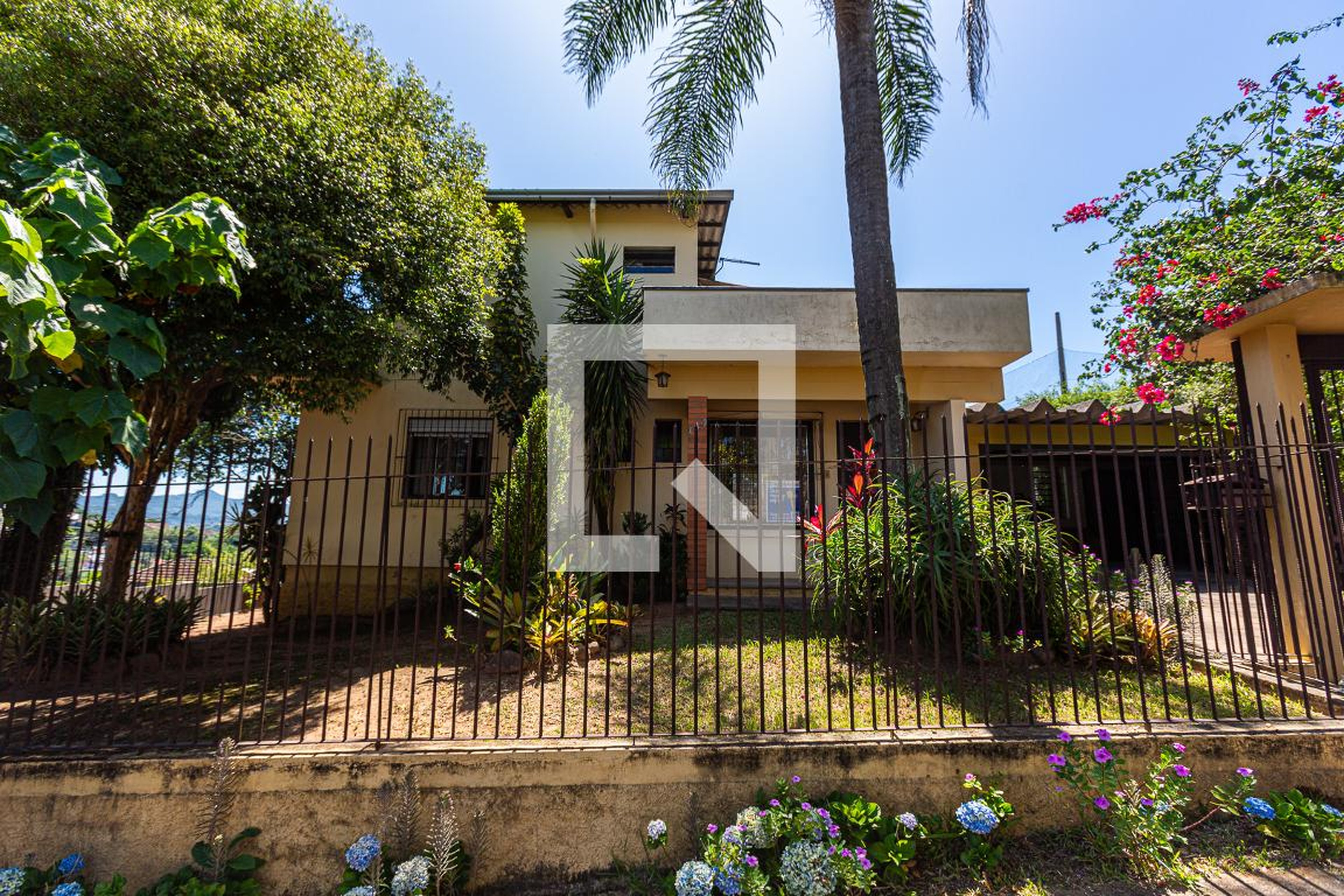 Fachada Condomínio em Rua Guato, 144