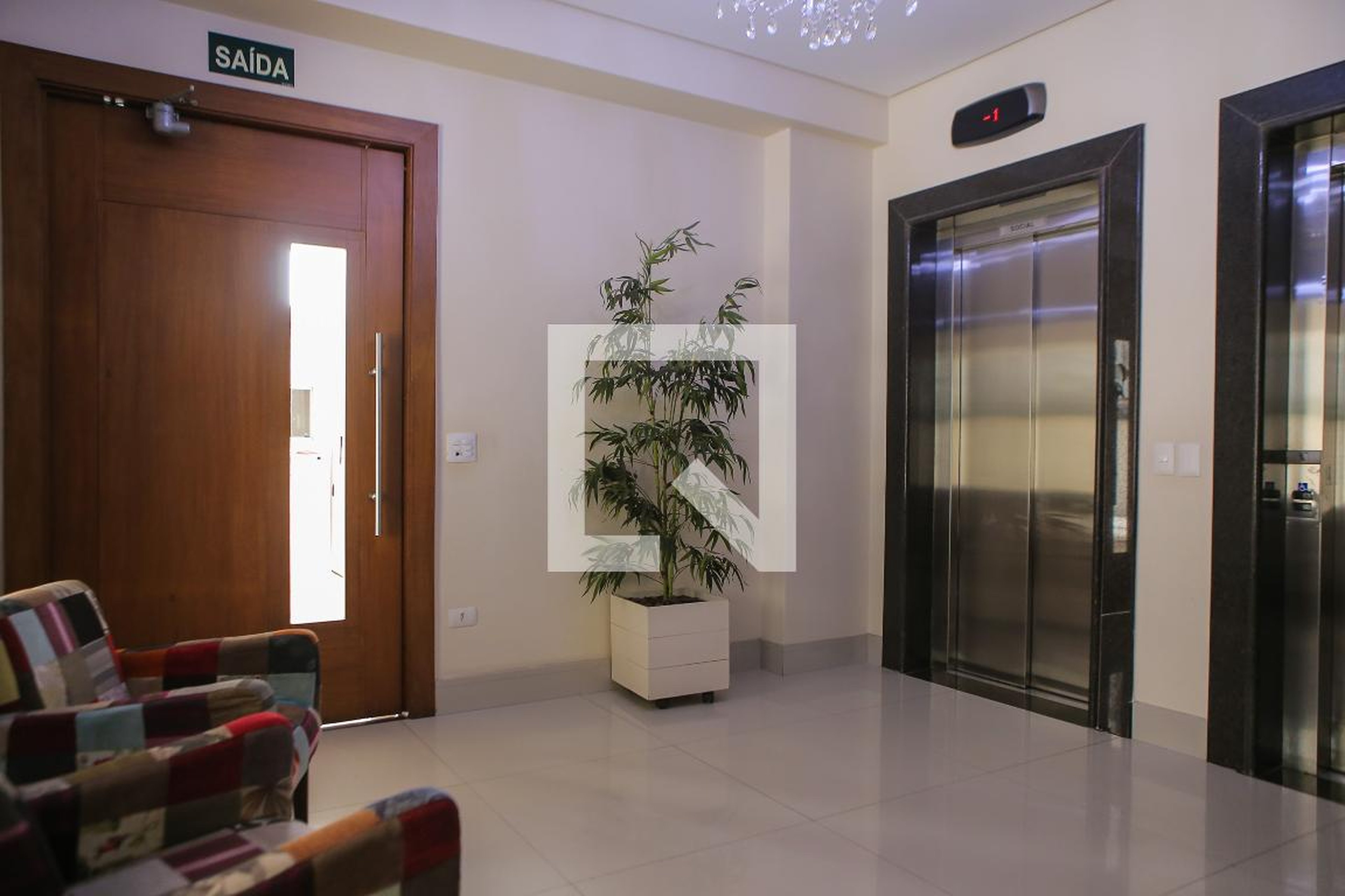 Hall de entrada - portal dos Palmares