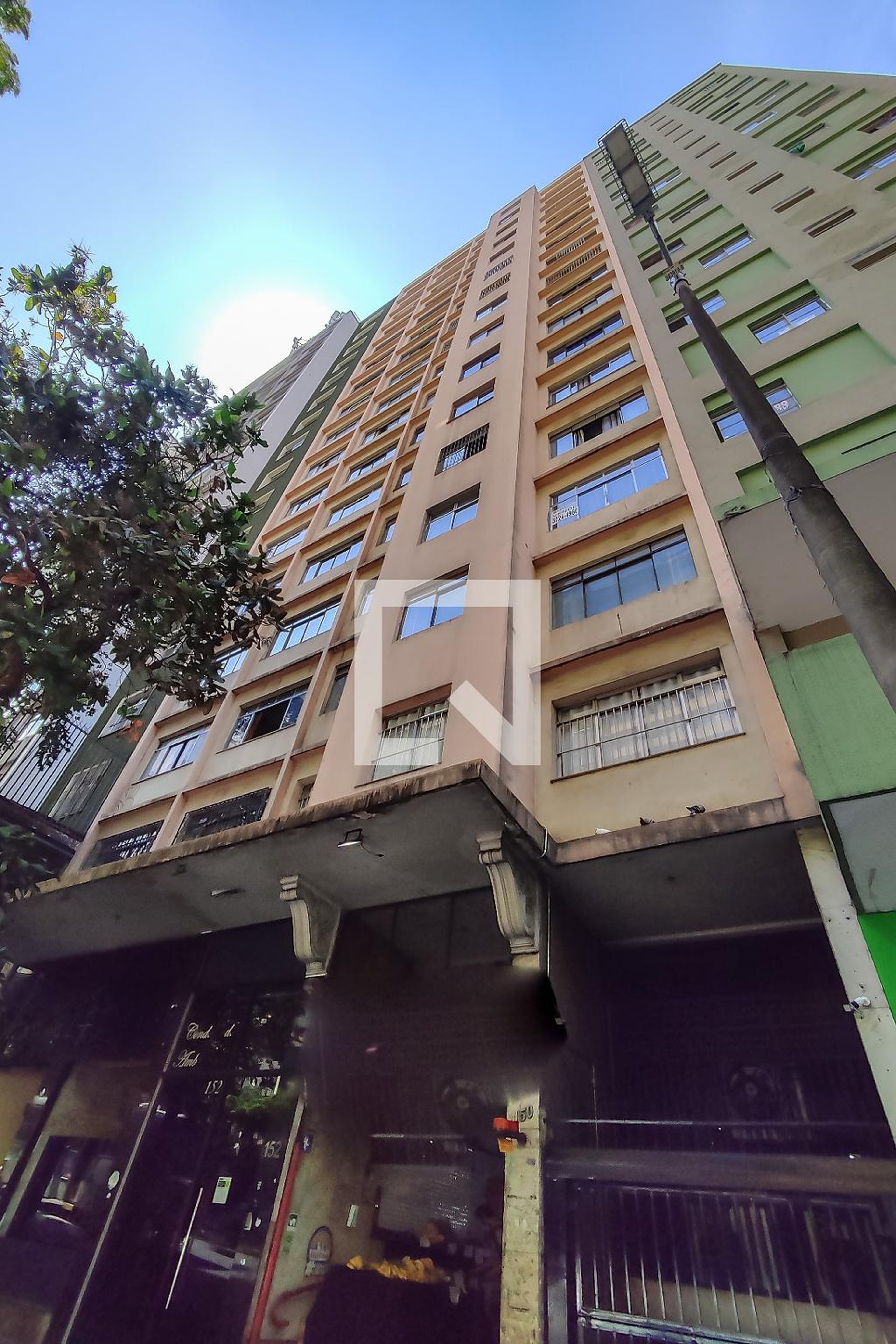 Fachada Condomínio em Avenida Augusto de Lima, 150