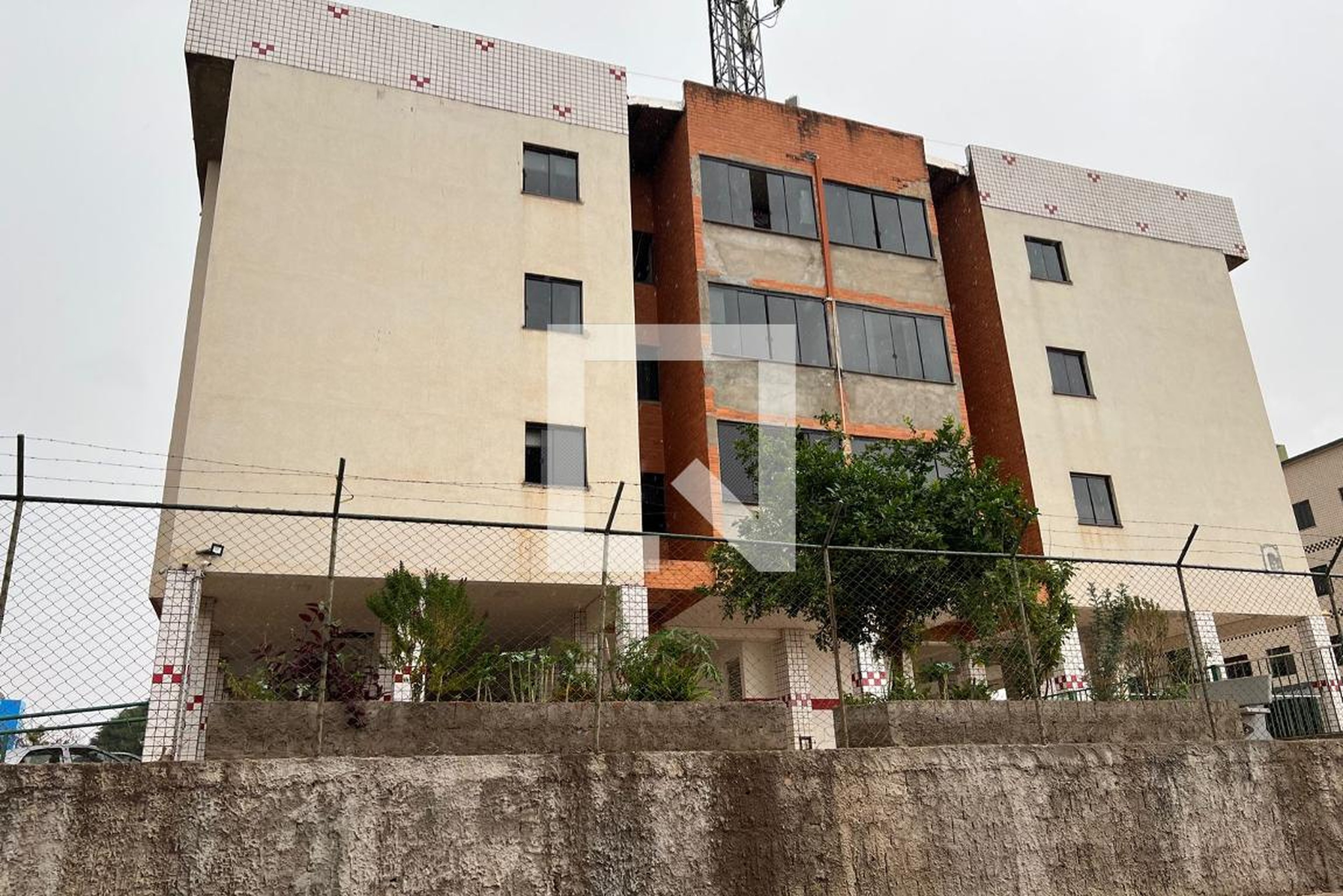 Fachada do Prédio Condomínio em SETOR L NORTE QNL 6 CJ C LT 6, s/n