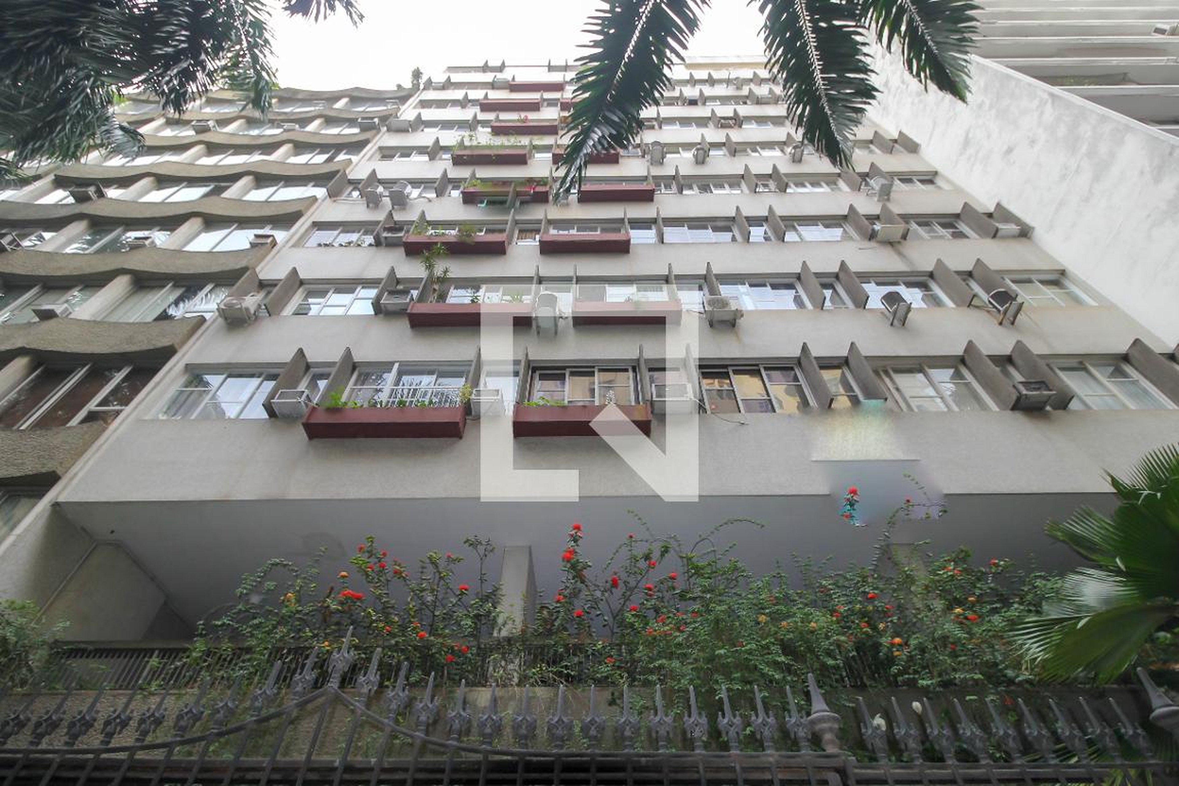 Fachada do Prédio Edifício Serra dos Pinheiros