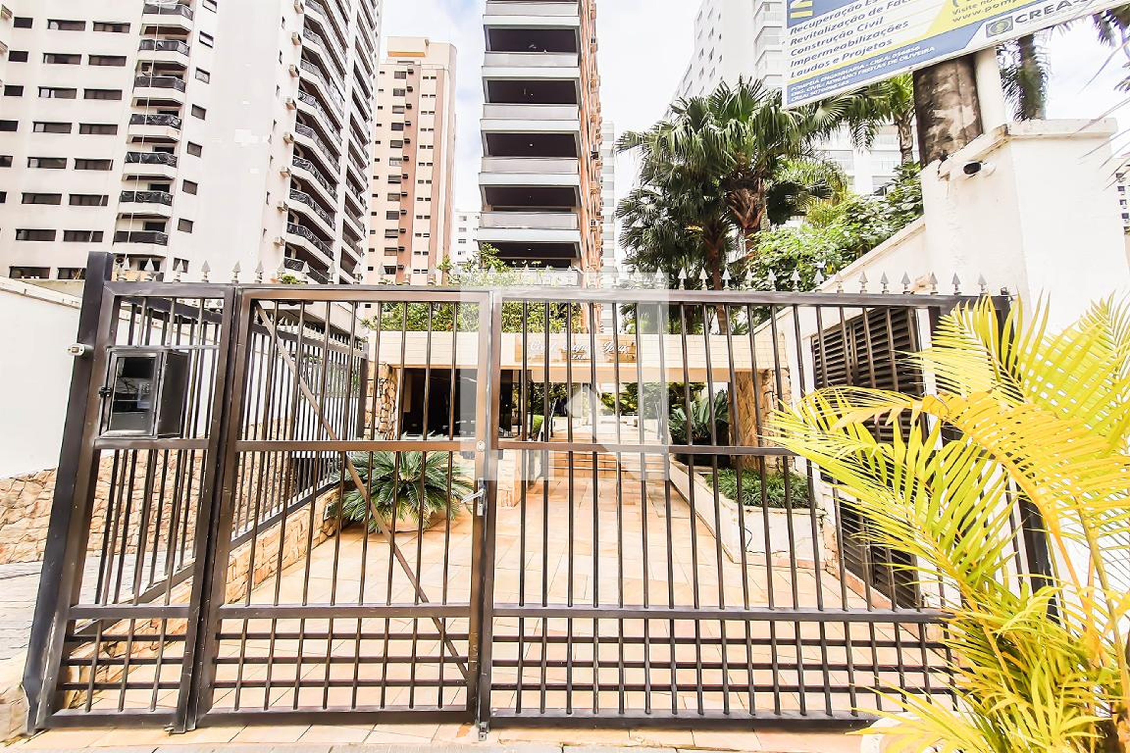 Fachada do Prédio Condomínio Ipuã