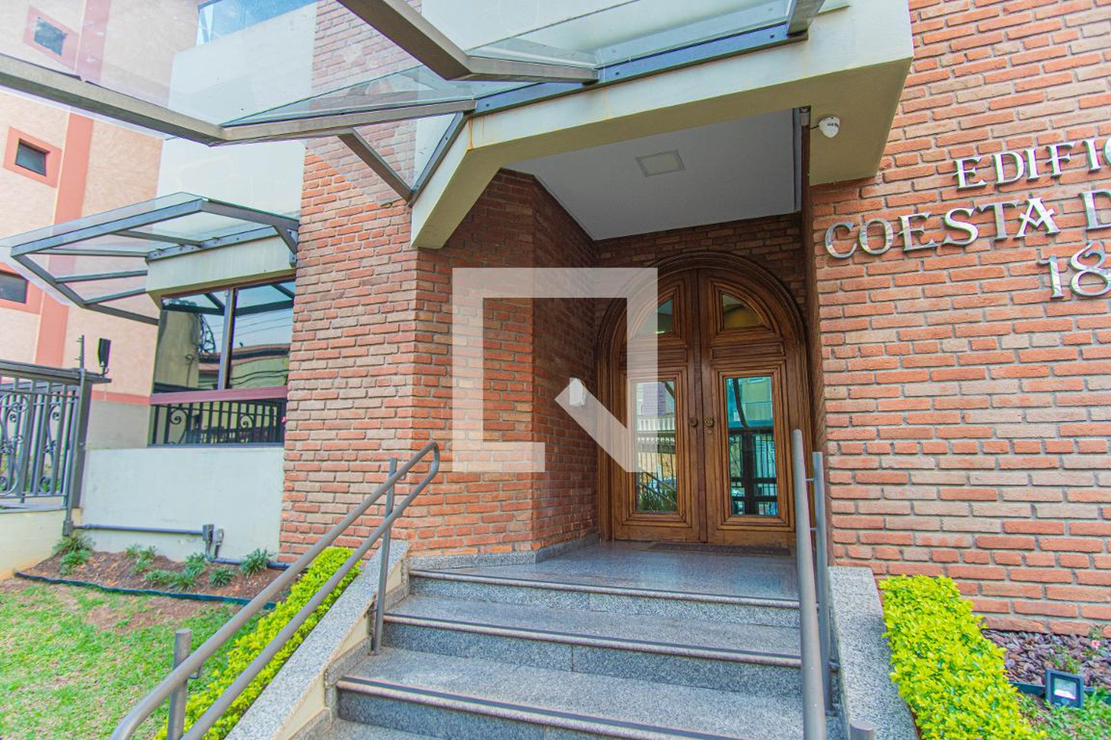 Entrada do Prédio - Edifício Coesta Del Sol